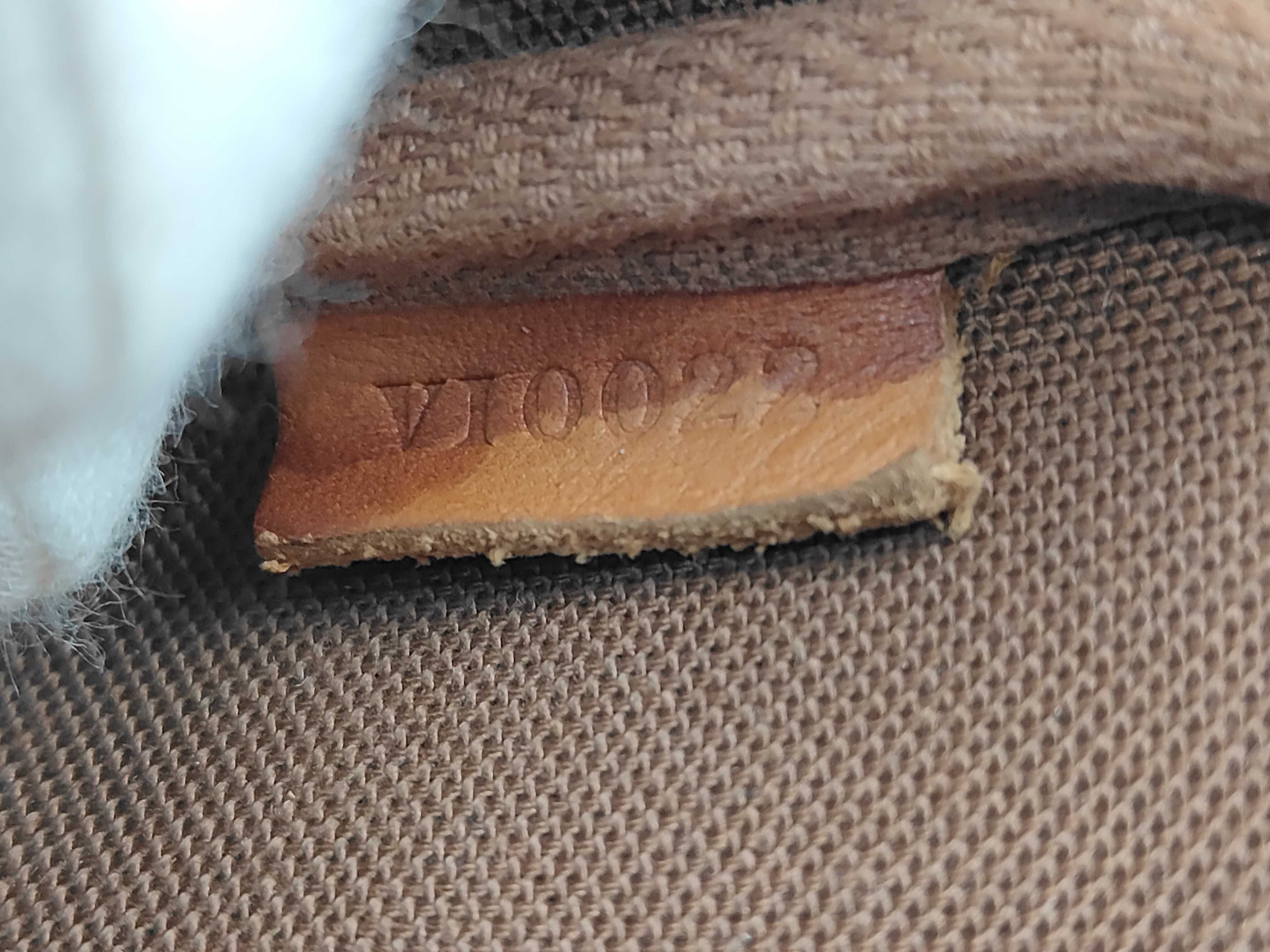 Monogram Louis Vuitton Monogram Accessoires VI0022 Handbag — view 11