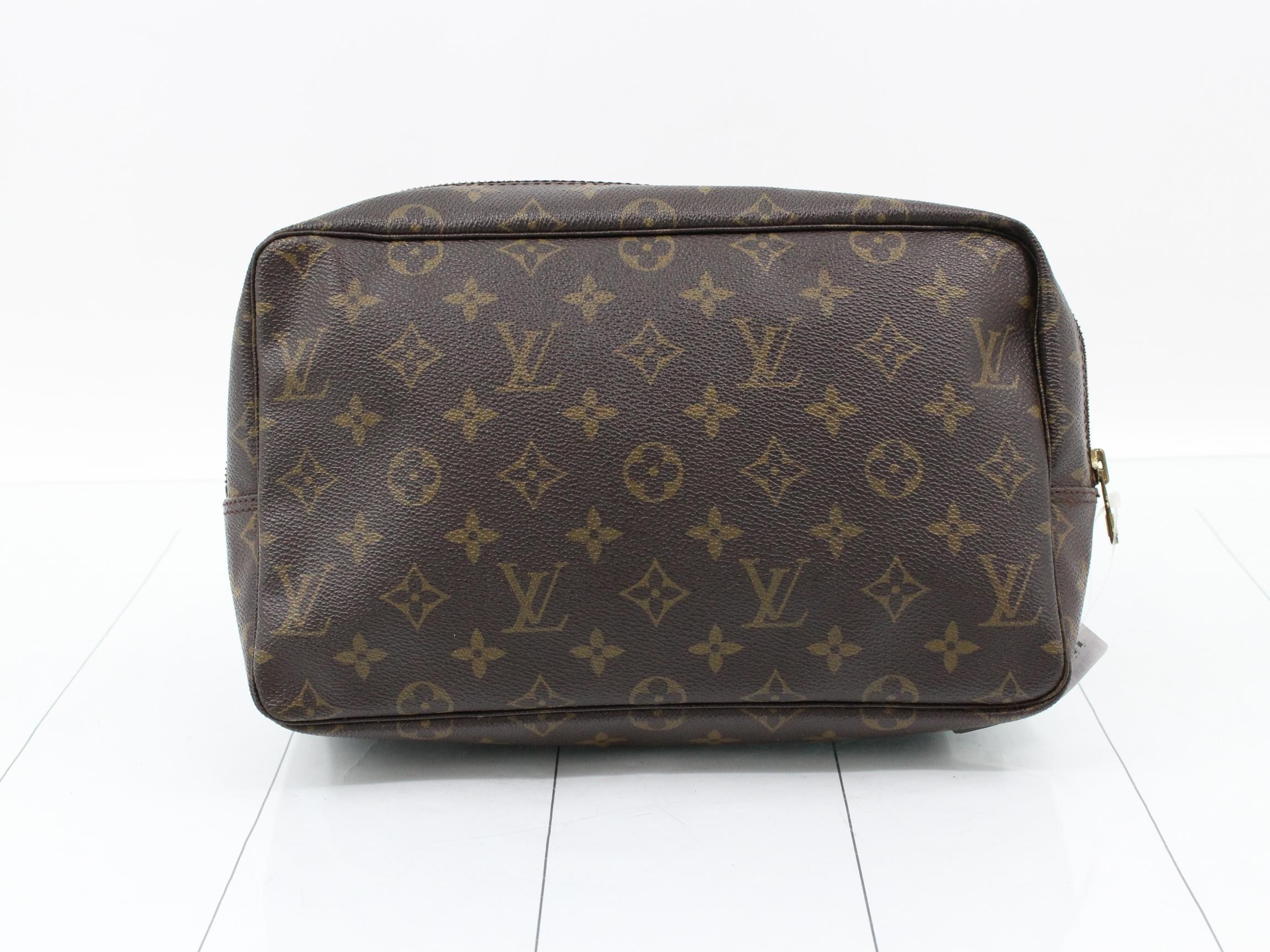 Monogram True Toilet 28 Pouch — view 2