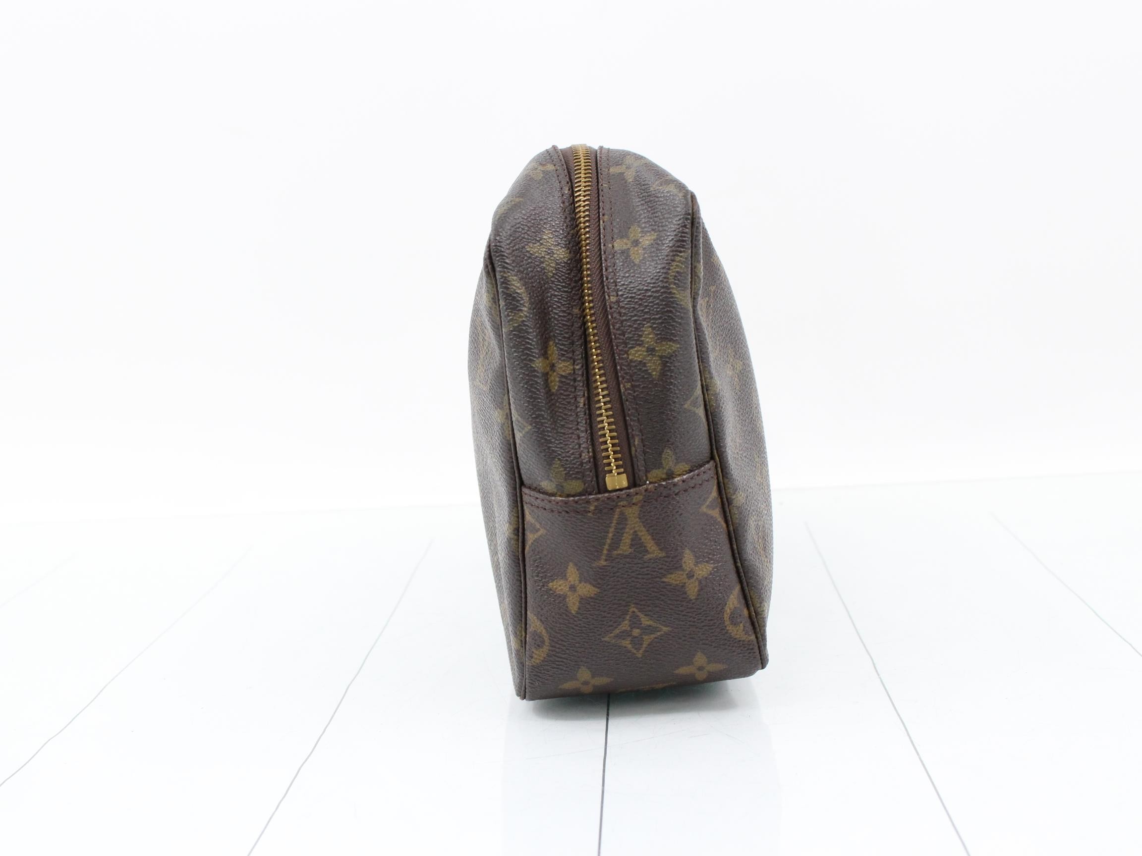 Monogram True Toilet 28 Pouch — view 3