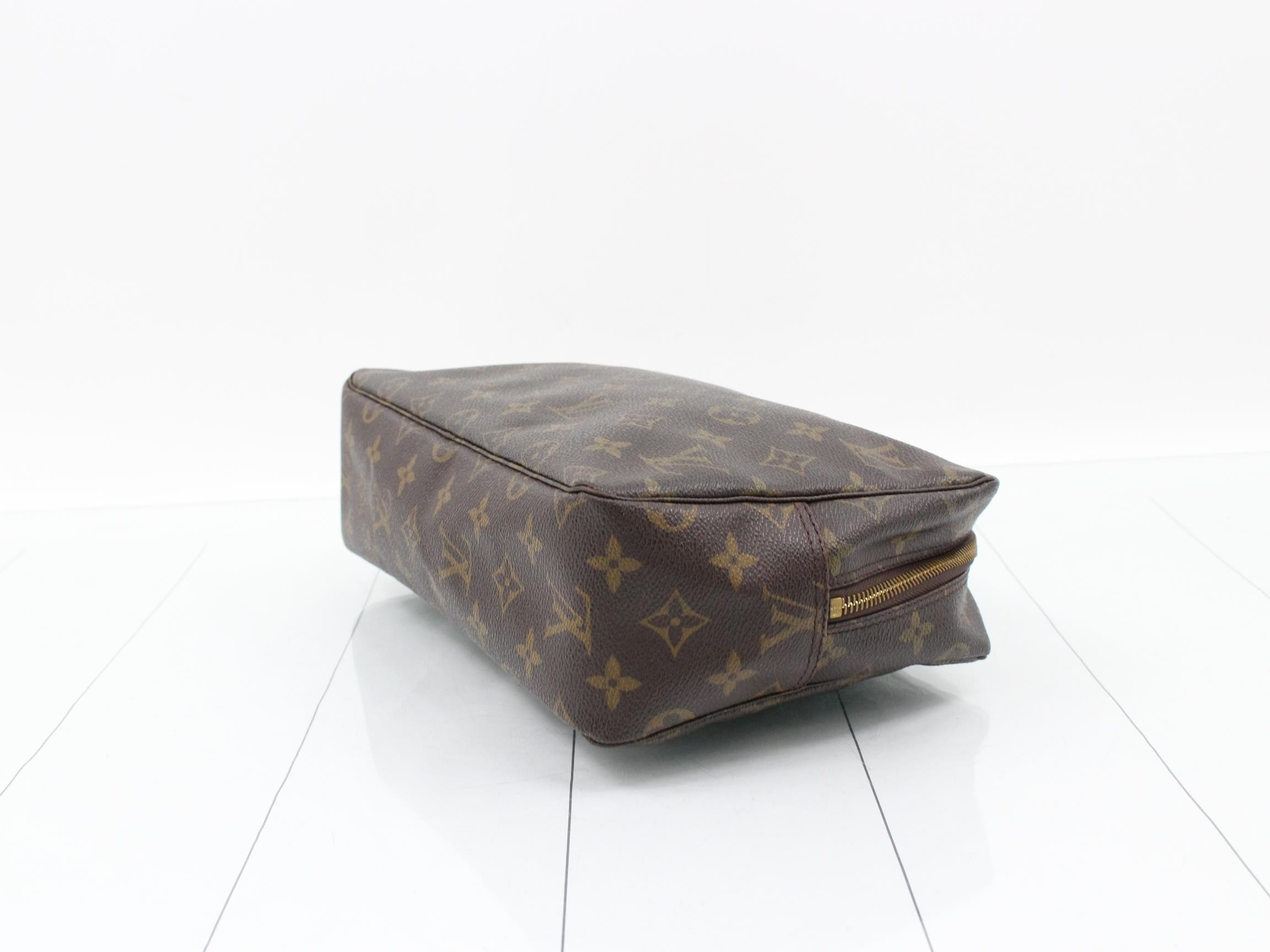 Monogram True Toilet 28 Pouch — view 6