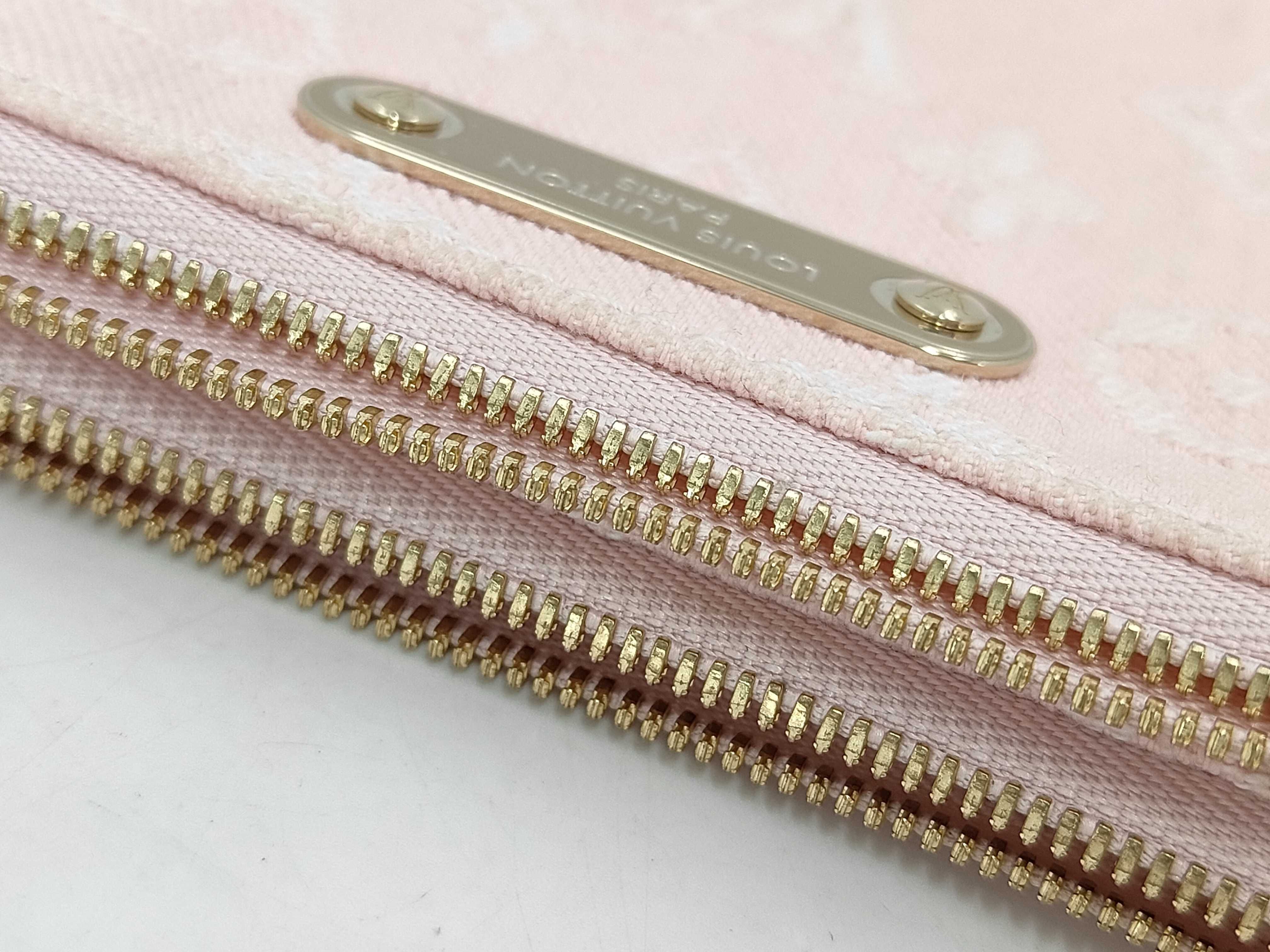M14159 Pochette Rive Shoulder Bag — view 10