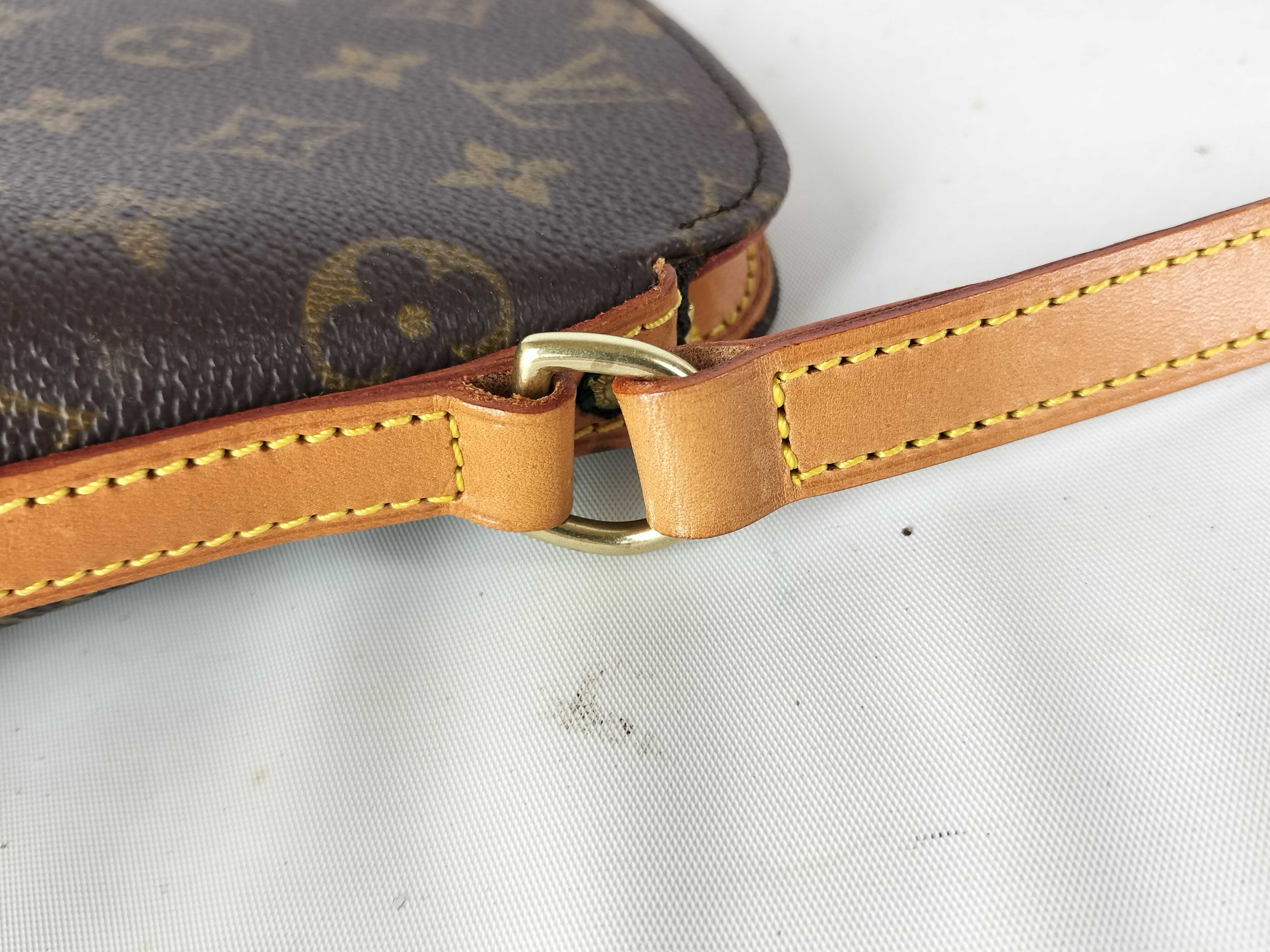 Monogram M51290 Druot Shoulder Bag (Some peeling inside pocket) — view 5