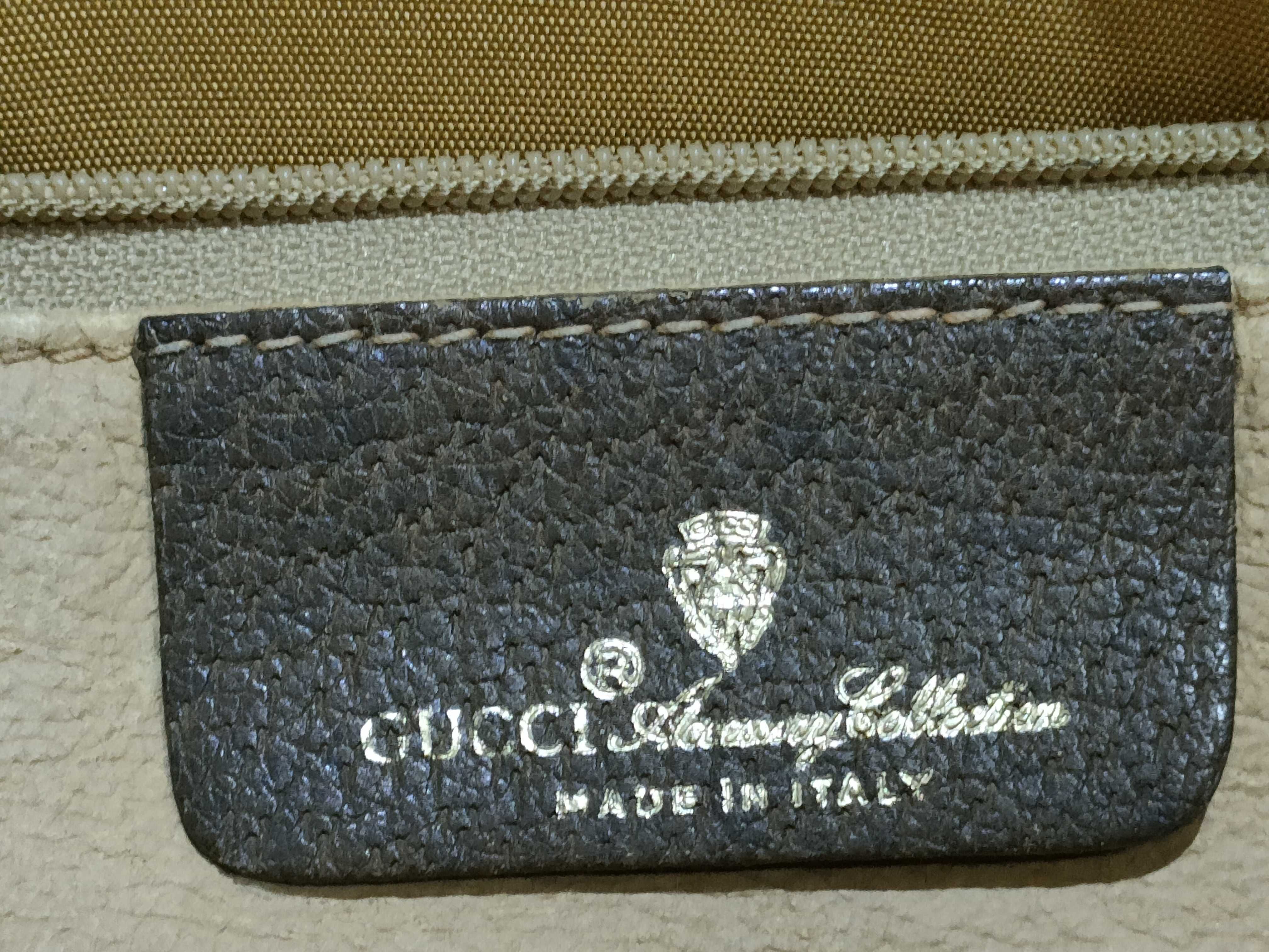GG Supreme, Old Gucci GG Supreme Shoulder Bag, 56.02.088 Shoulder Bag — view 11