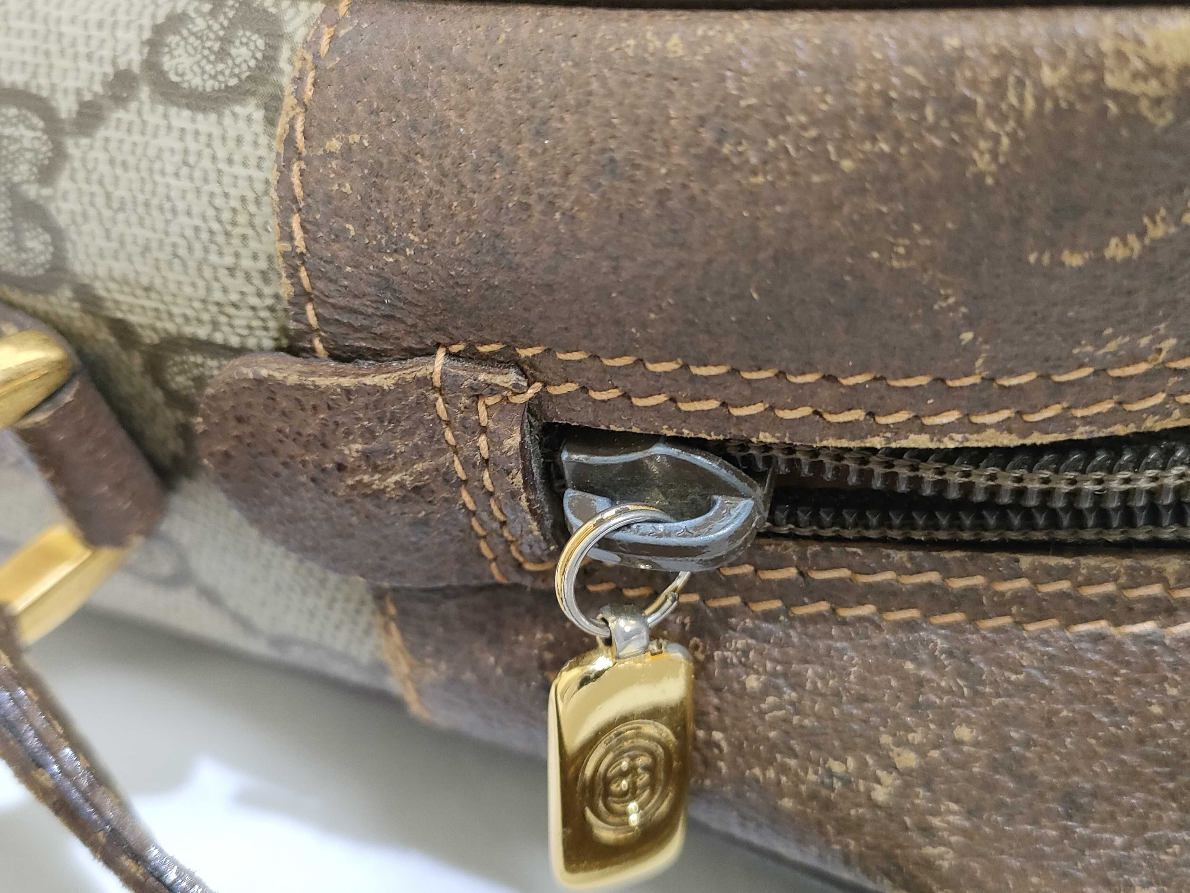 GG Supreme, Old Gucci GG Supreme Shoulder Bag, 56.02.088 Shoulder Bag — view 13