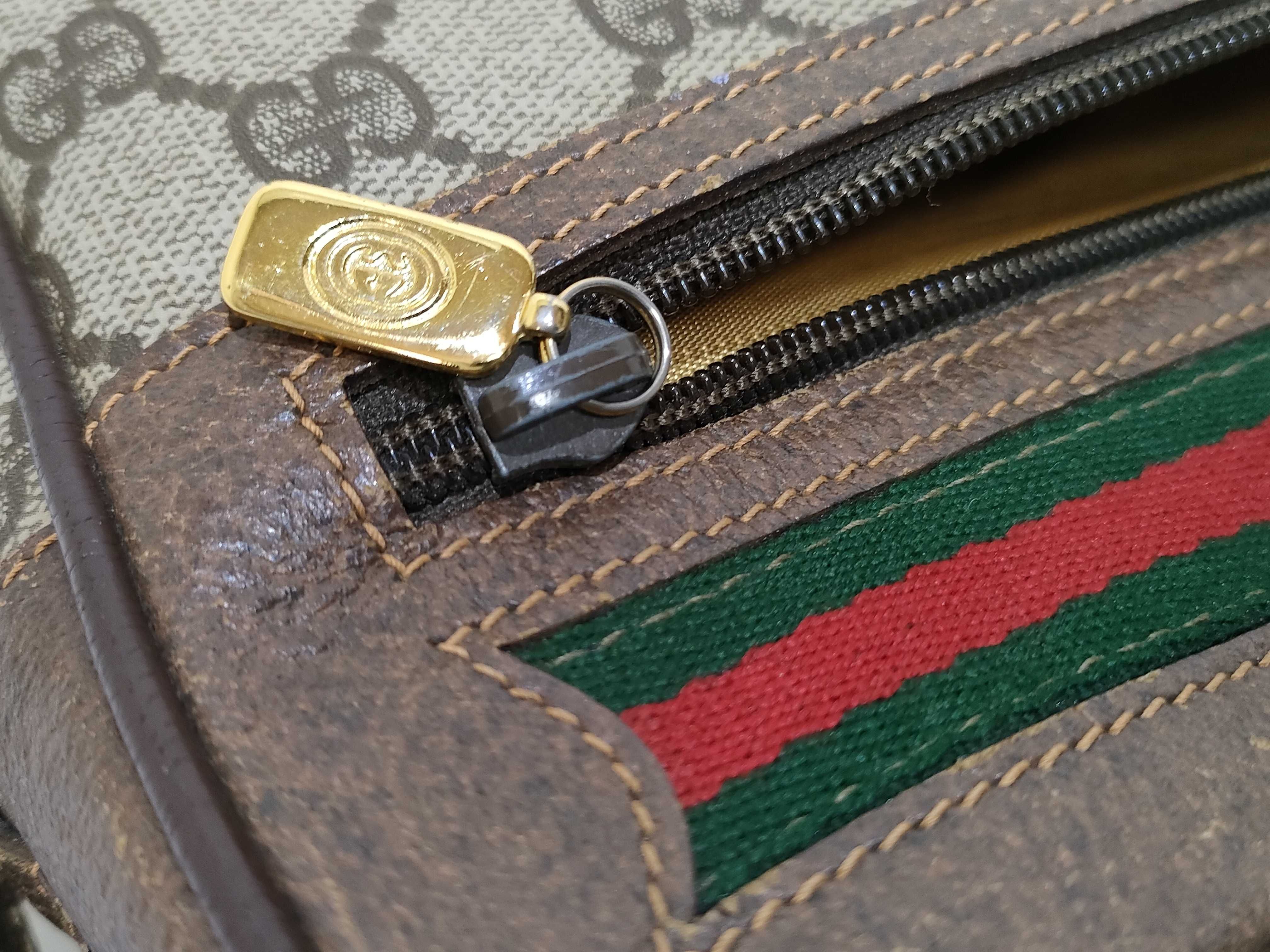 GG Supreme, Old Gucci GG Supreme Shoulder Bag, 56.02.088 Shoulder Bag — view 15