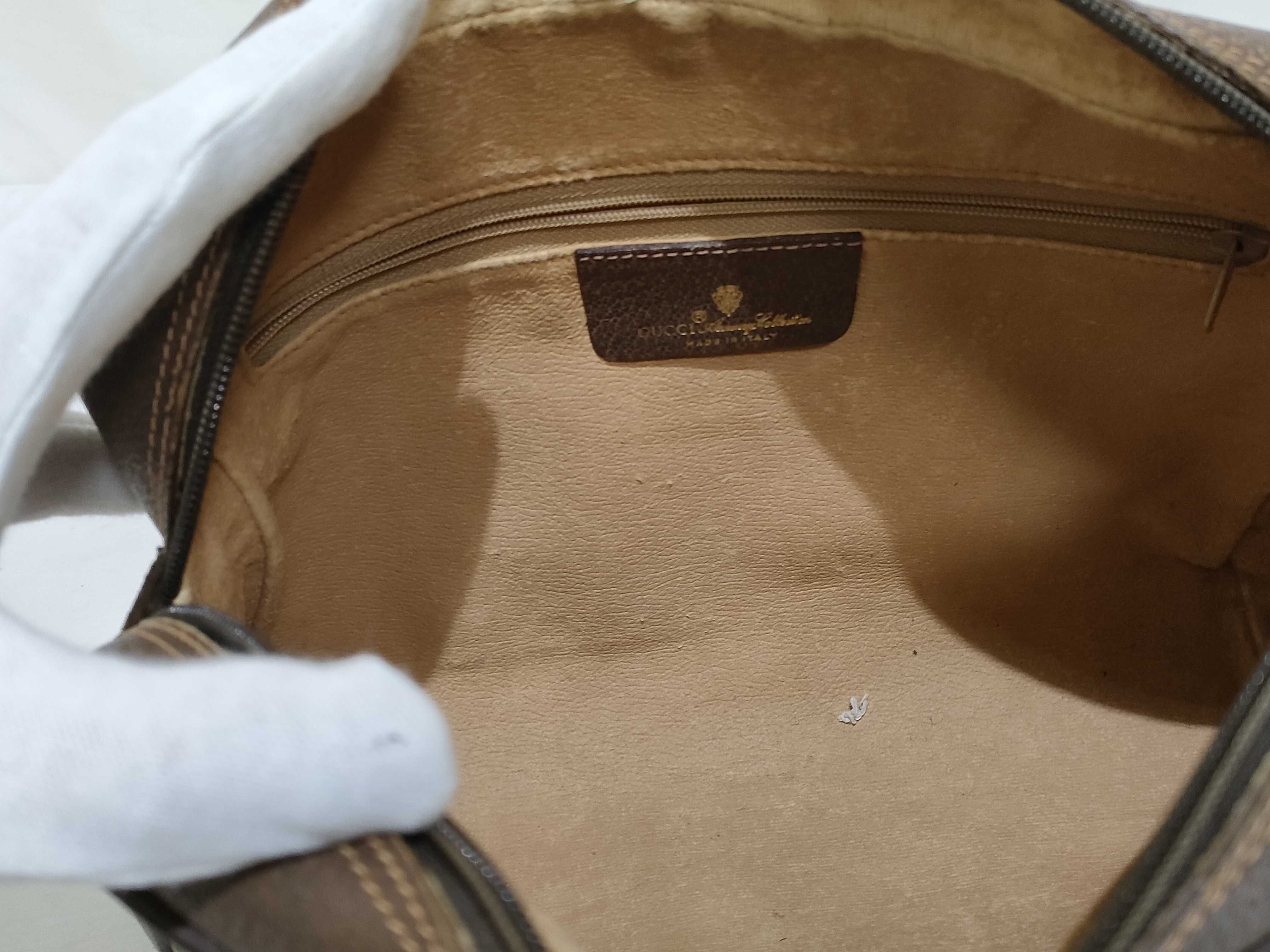 GG Supreme, Old Gucci GG Supreme Shoulder Bag, 56.02.088 Shoulder Bag — view 9