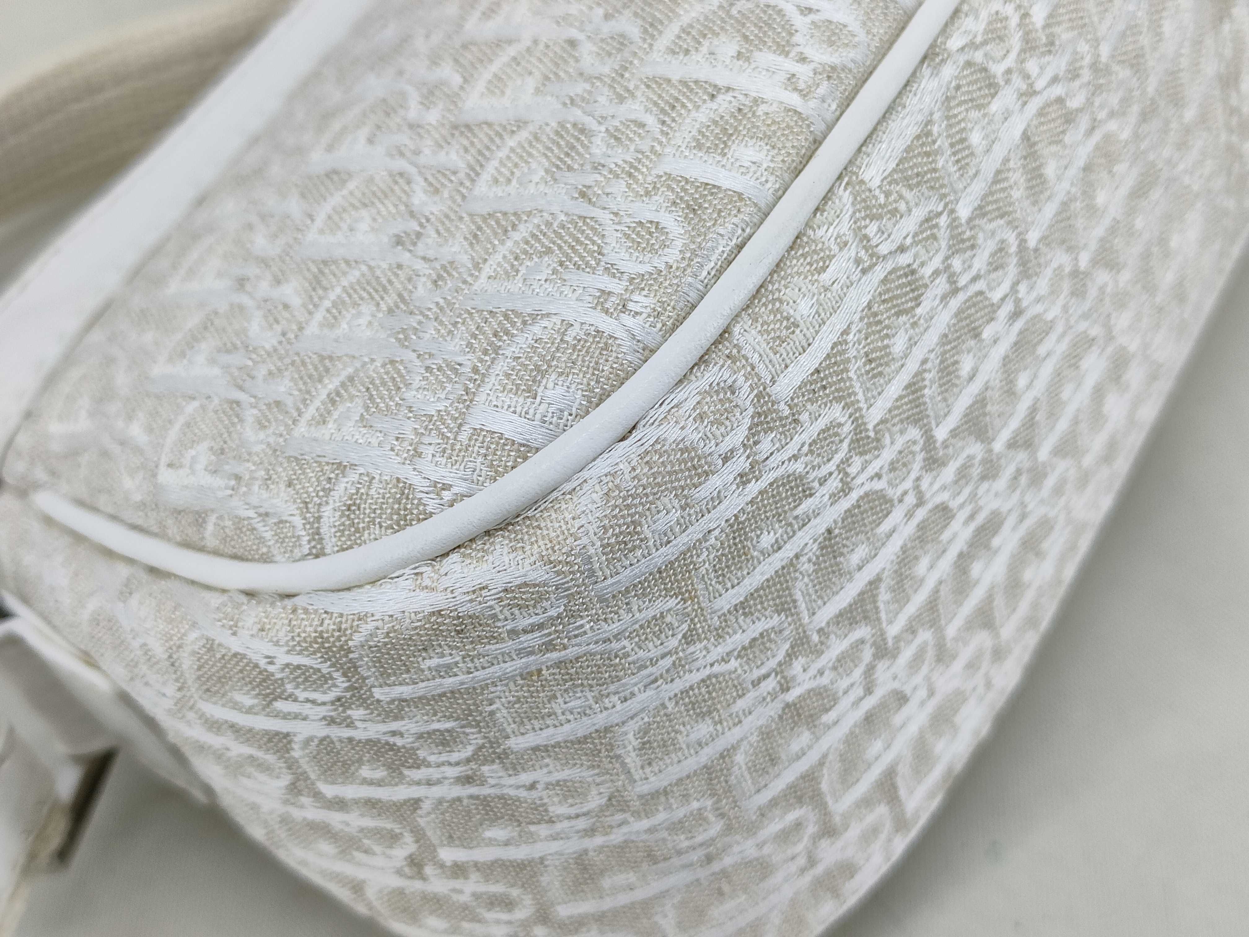 Trotter Street Chic Canvas x Leather Handbag White Handbag — view 4