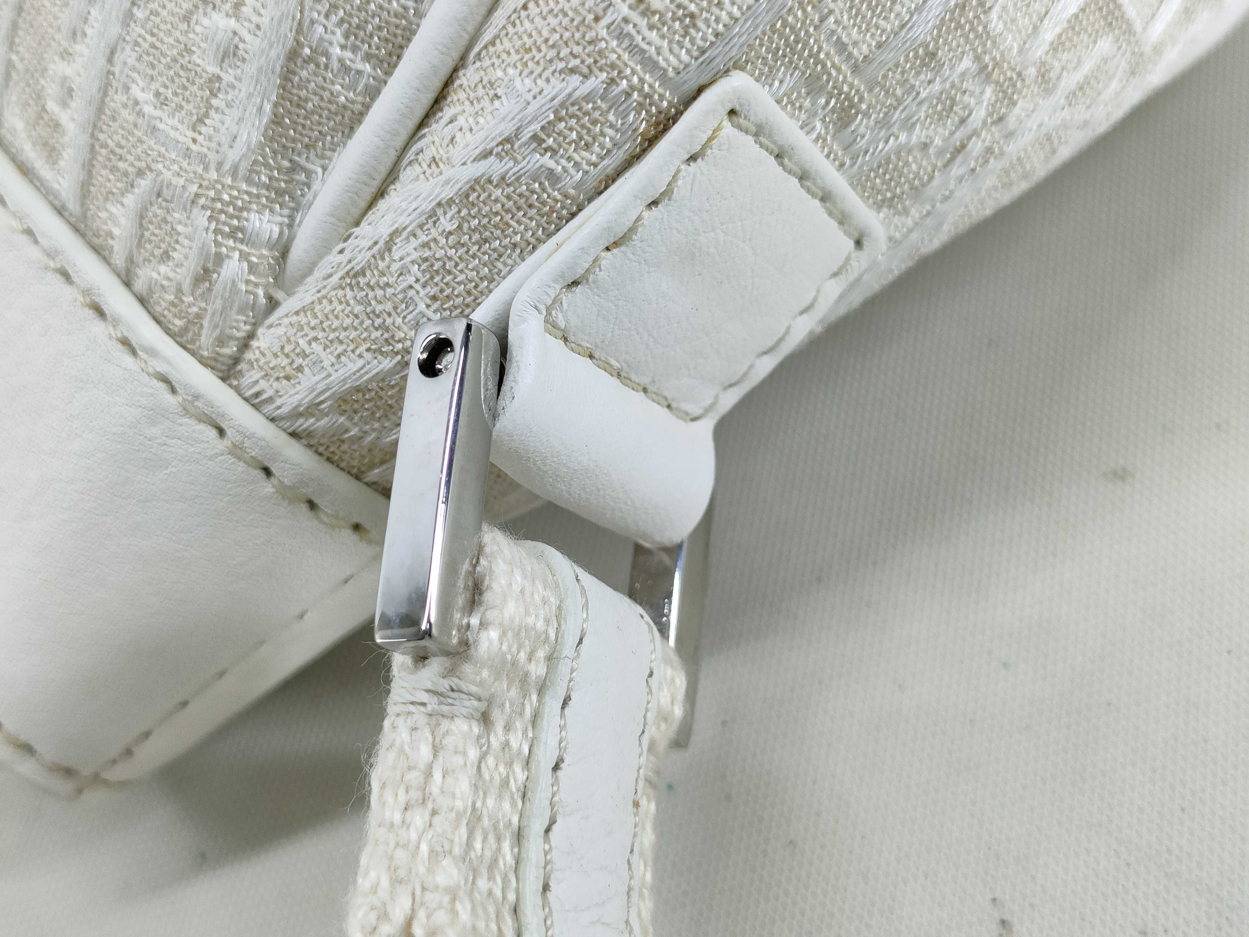 Trotter Street Chic Canvas x Leather Handbag White Handbag — view 8