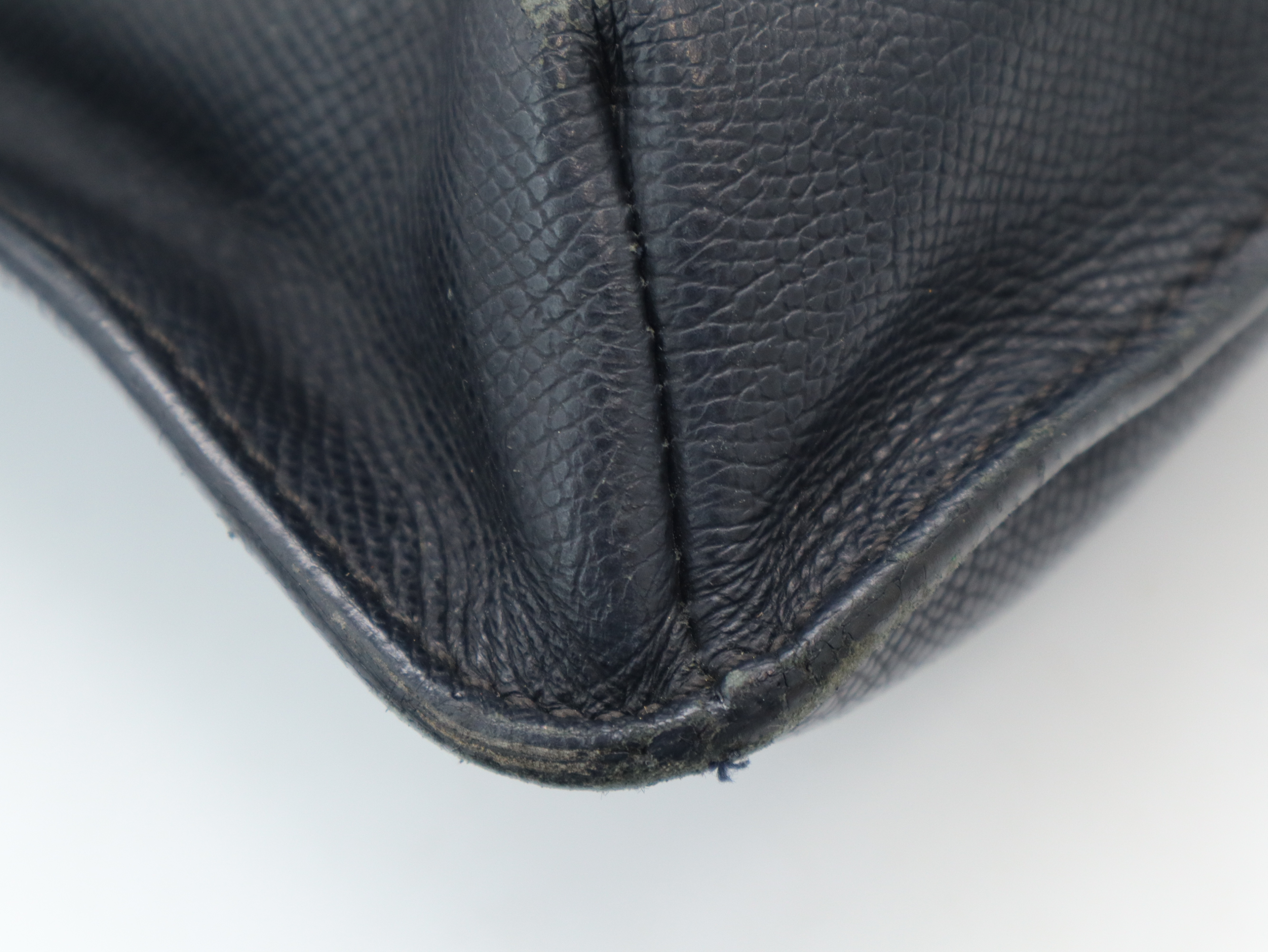 Caviar Skin Logo Black Seal Tote Bag 5503146 — view 9