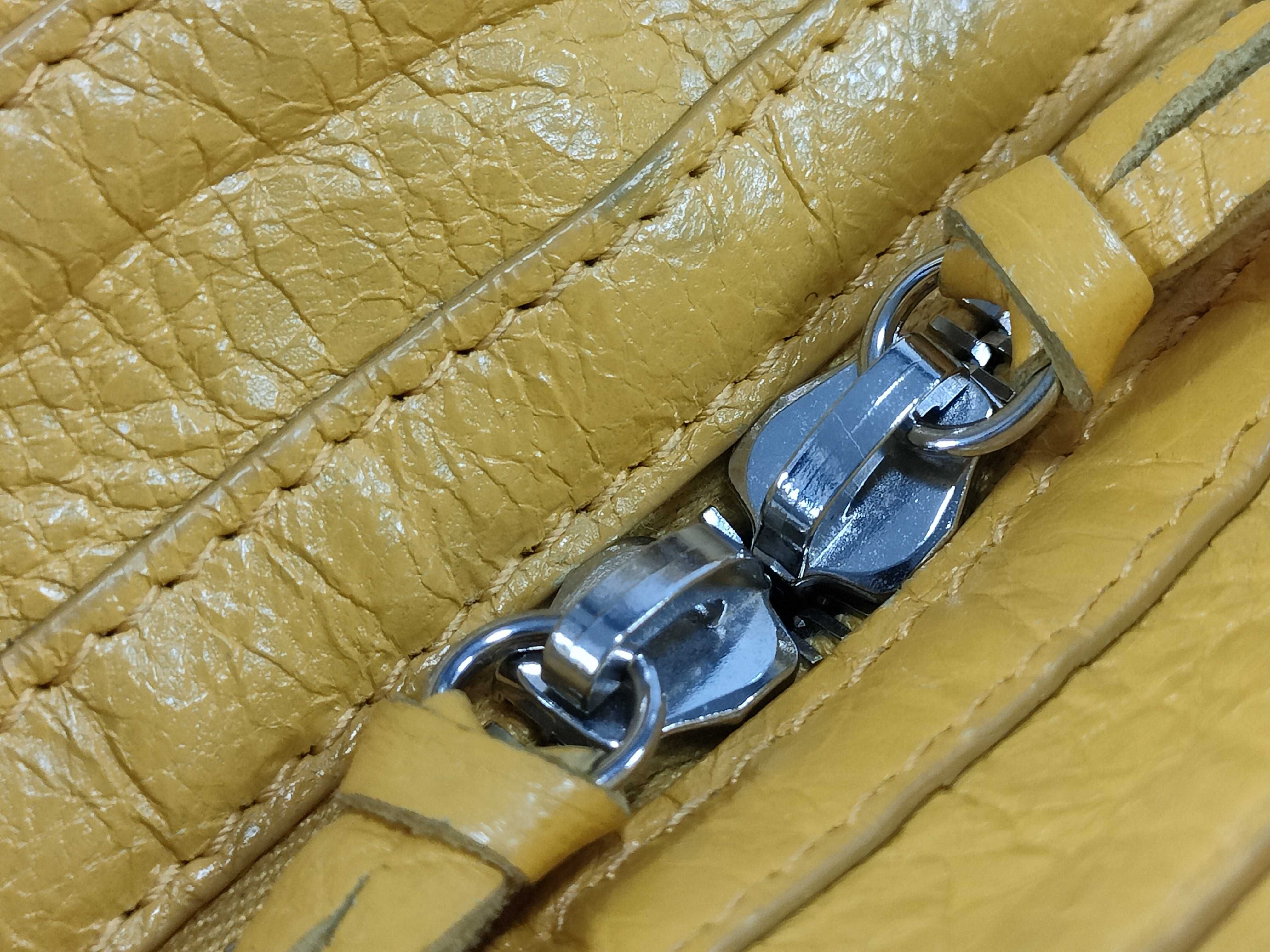 Mute City Leather 2-Way Handbag — view 15