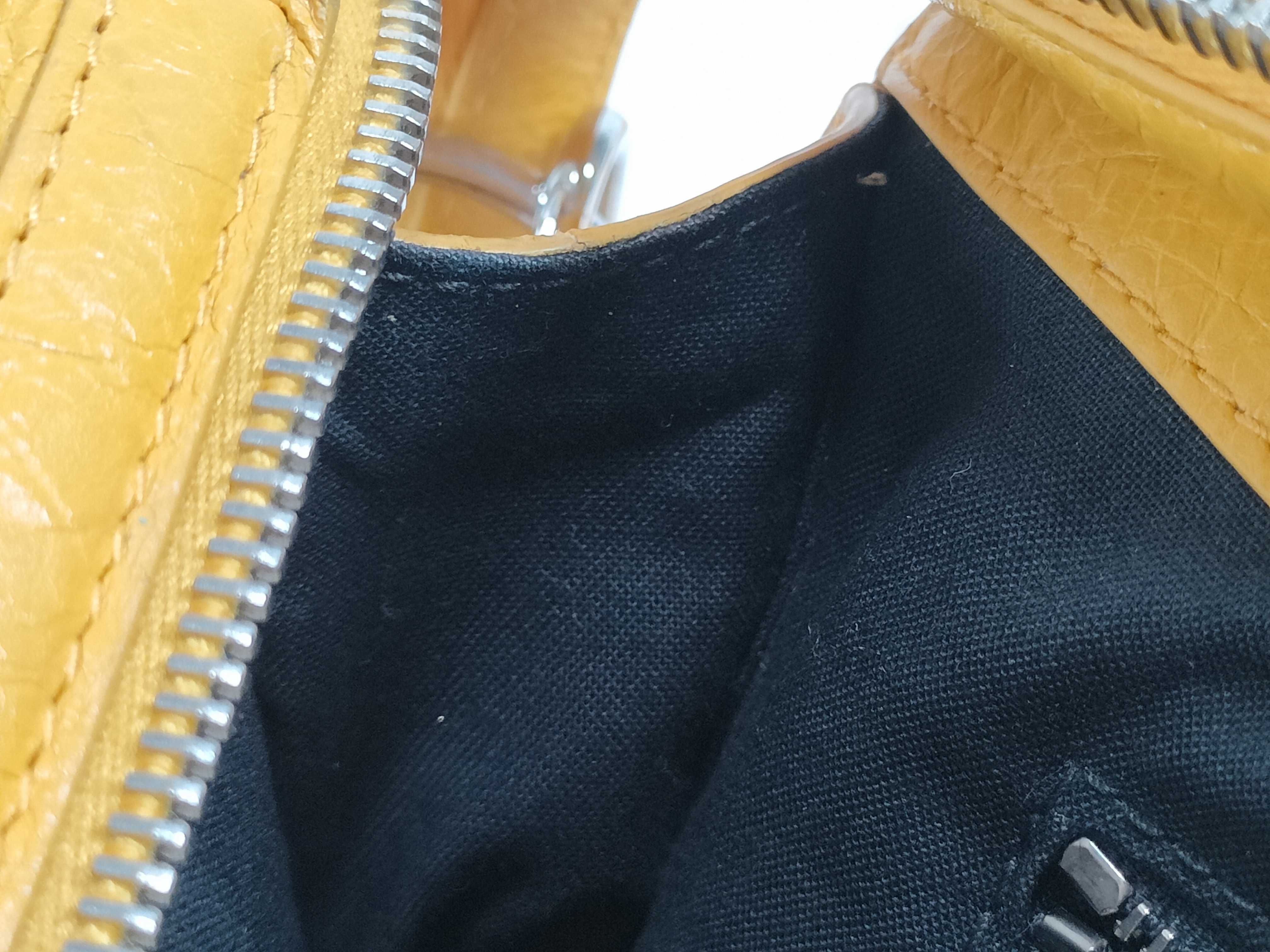 Mute City Leather 2-Way Handbag — view 10