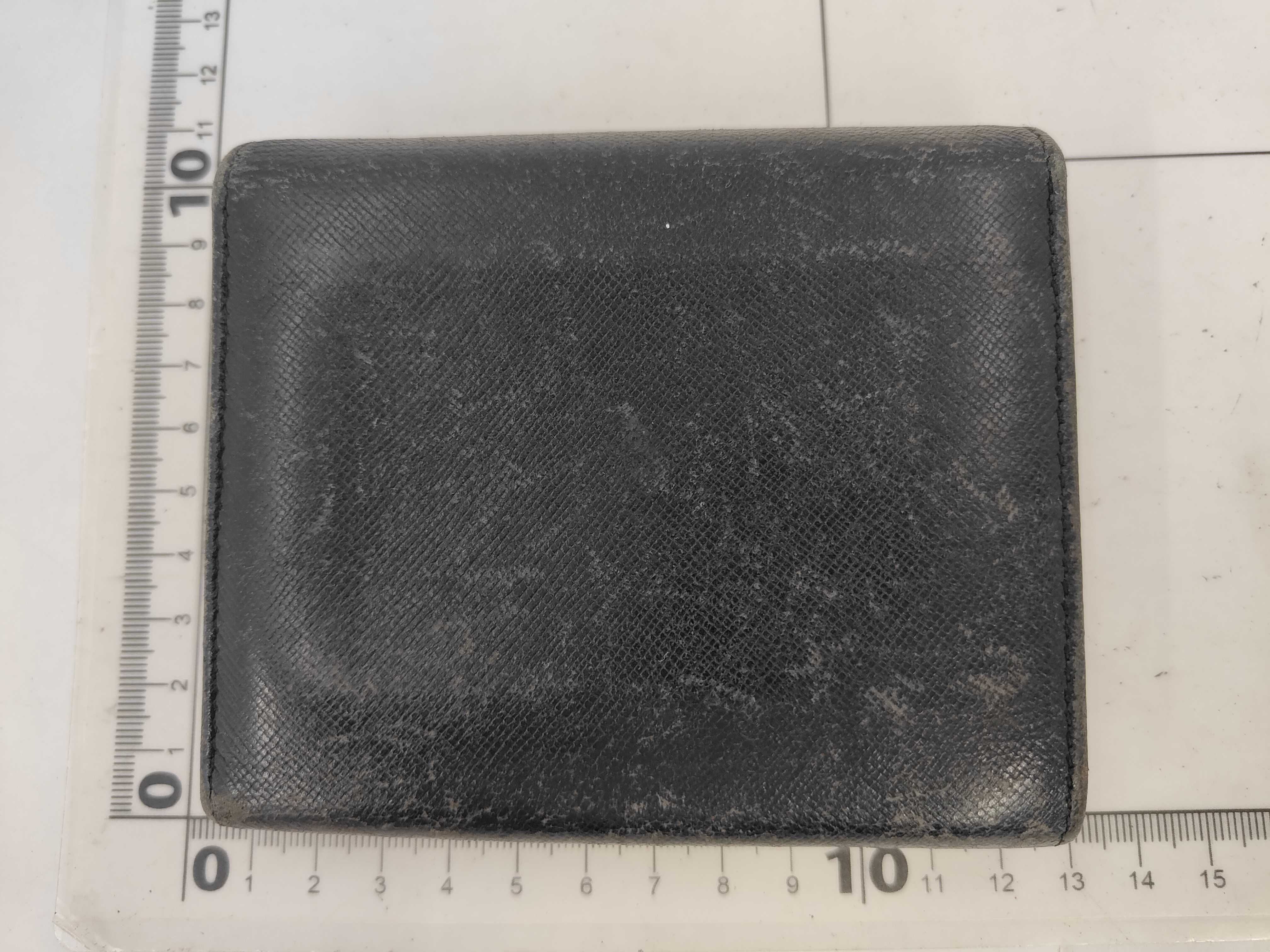 wallet — view 2