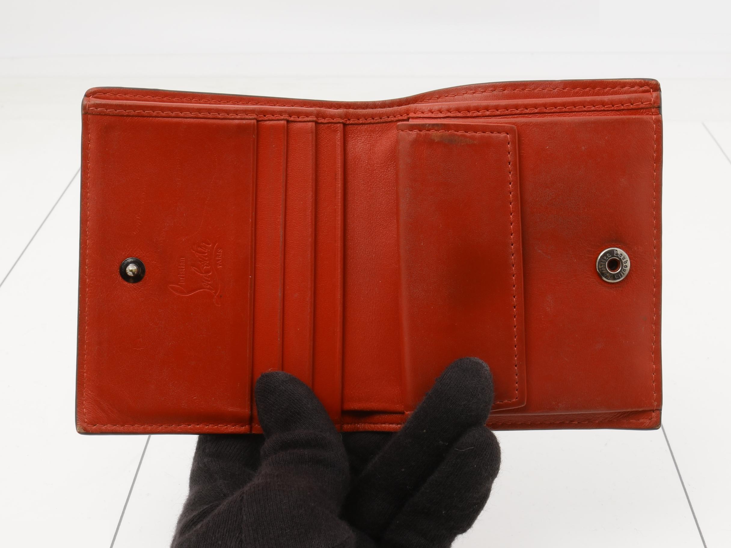 Other lines: Bags and Wallets — view 4