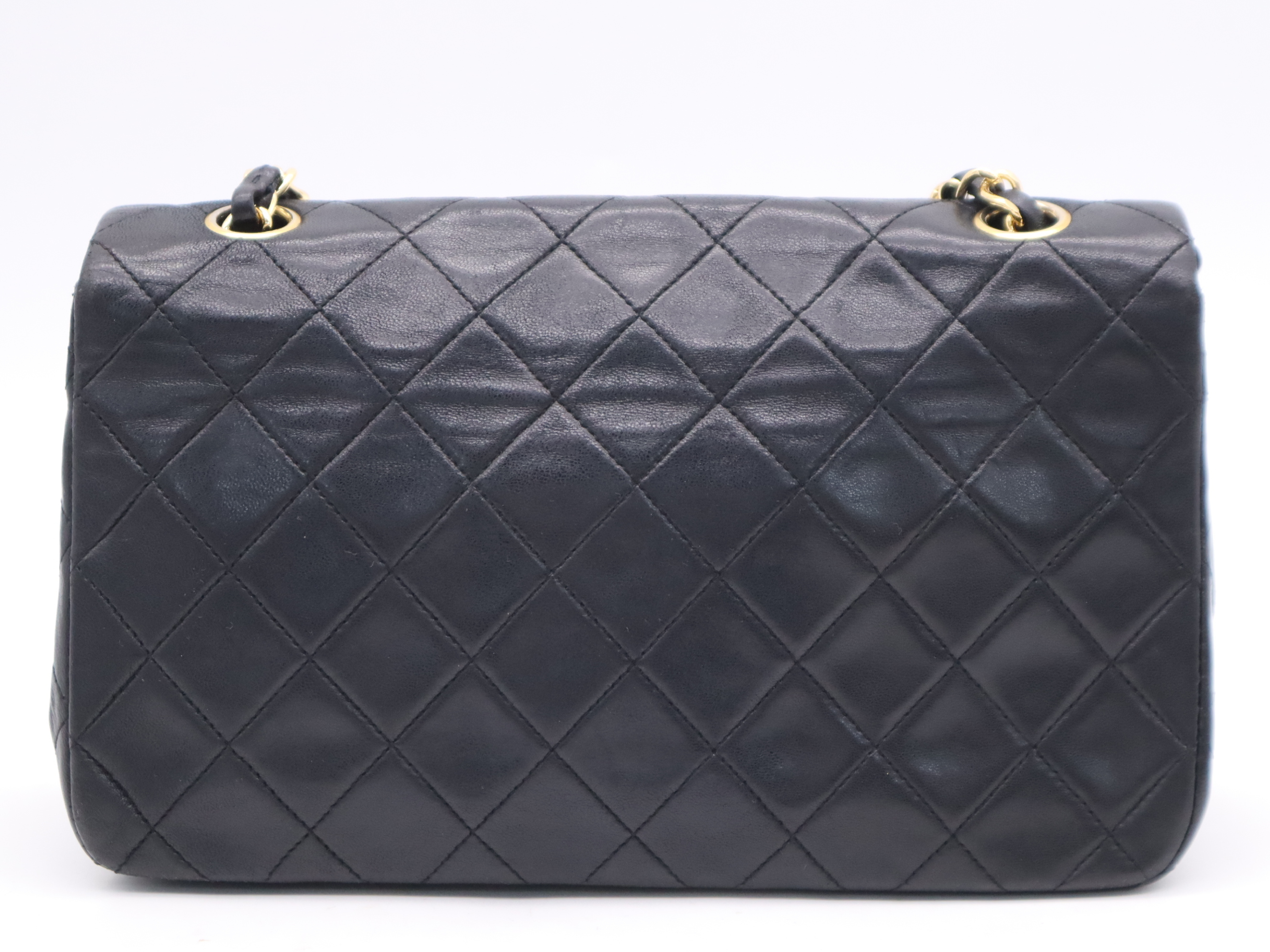 Lambskin Matelassé 25 S Flap S Chain with Seal, Gold Hardware, Black Shoulder Bag — view 2
