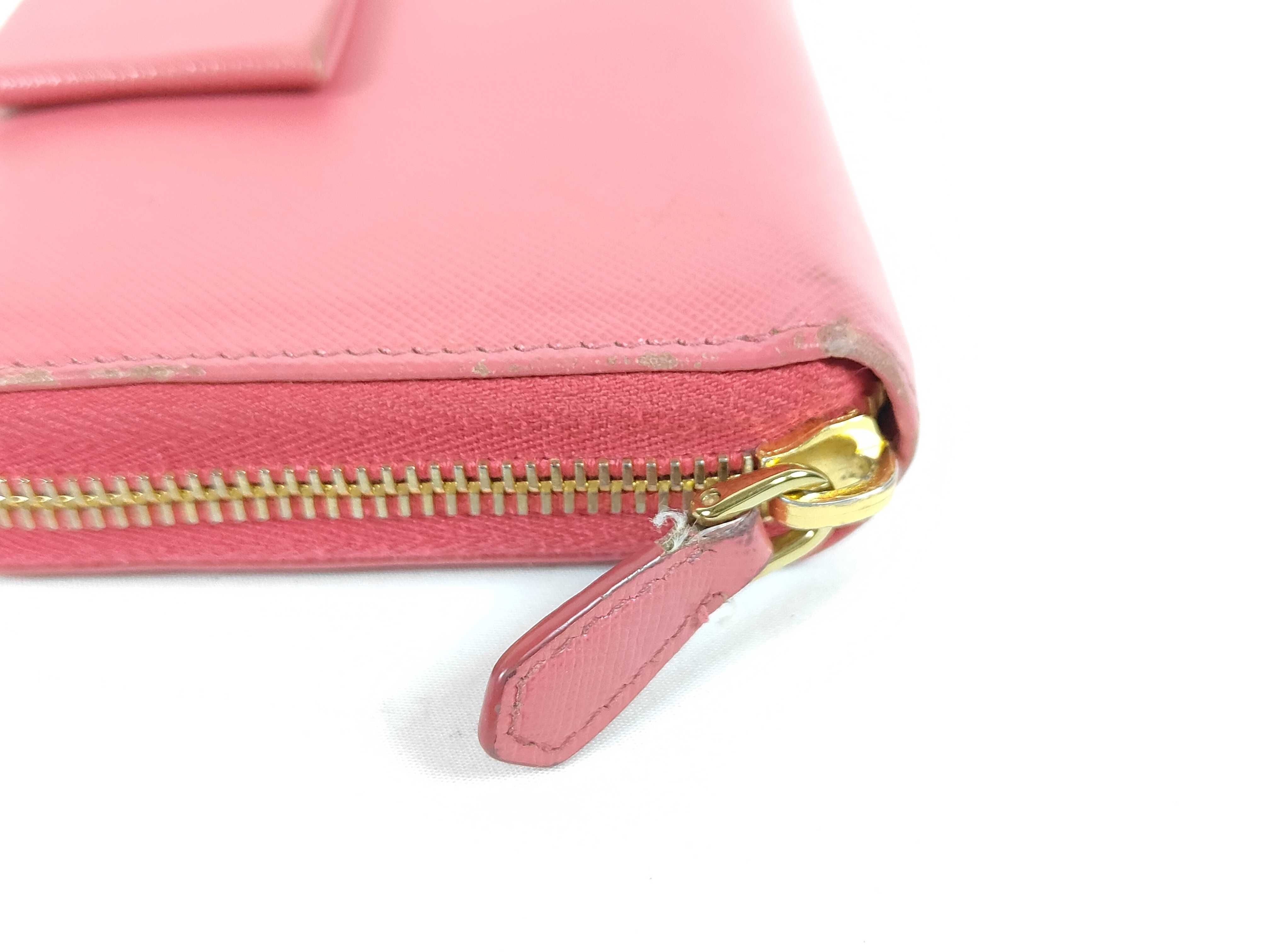 Round Zip Long Wallet Saffiano Pink Ribbon Wallet — view 7