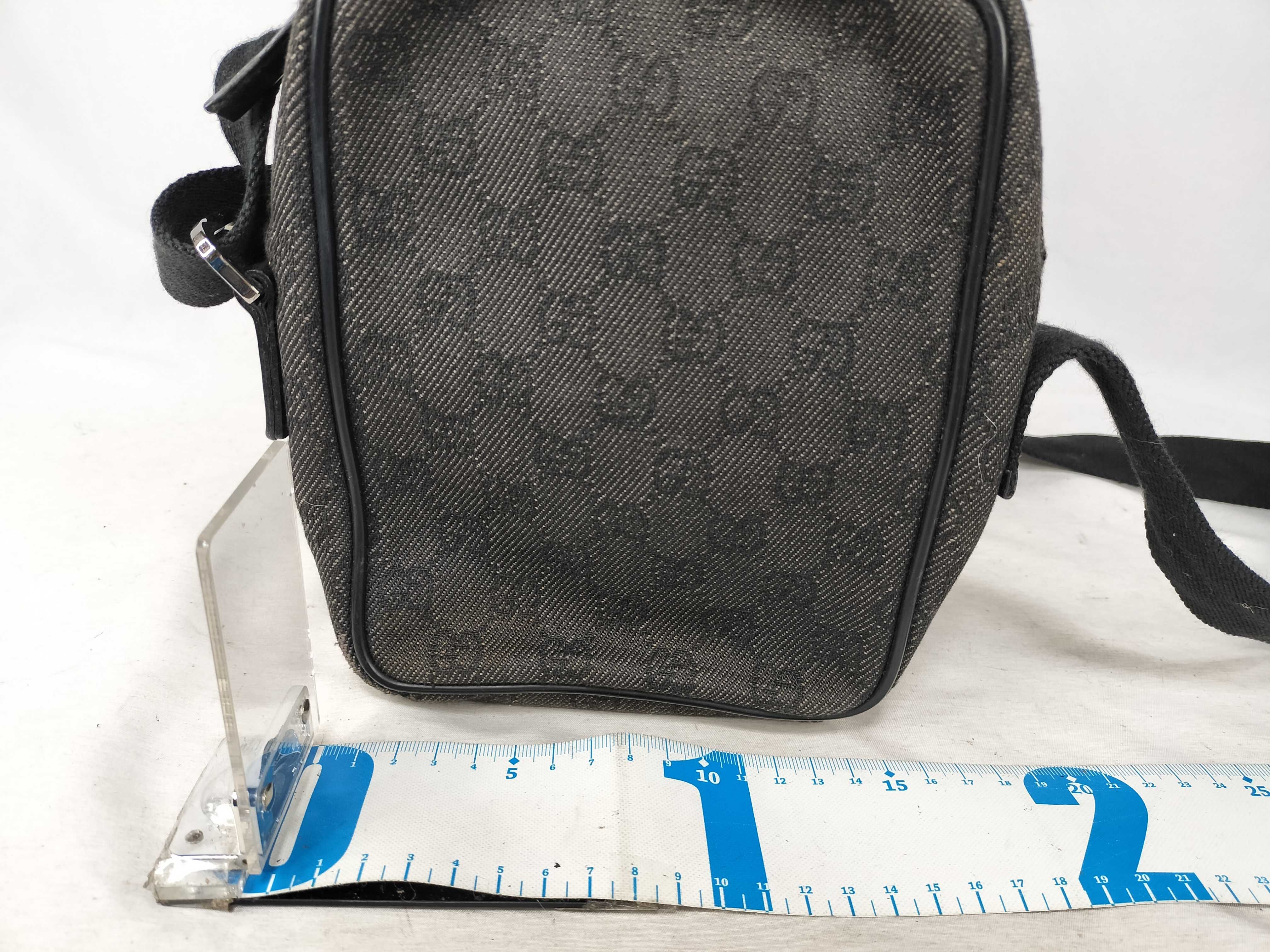 GG Canvas Shoulder Bag 101680 (Gucci GG Canvas Logo Embossed) — view 2