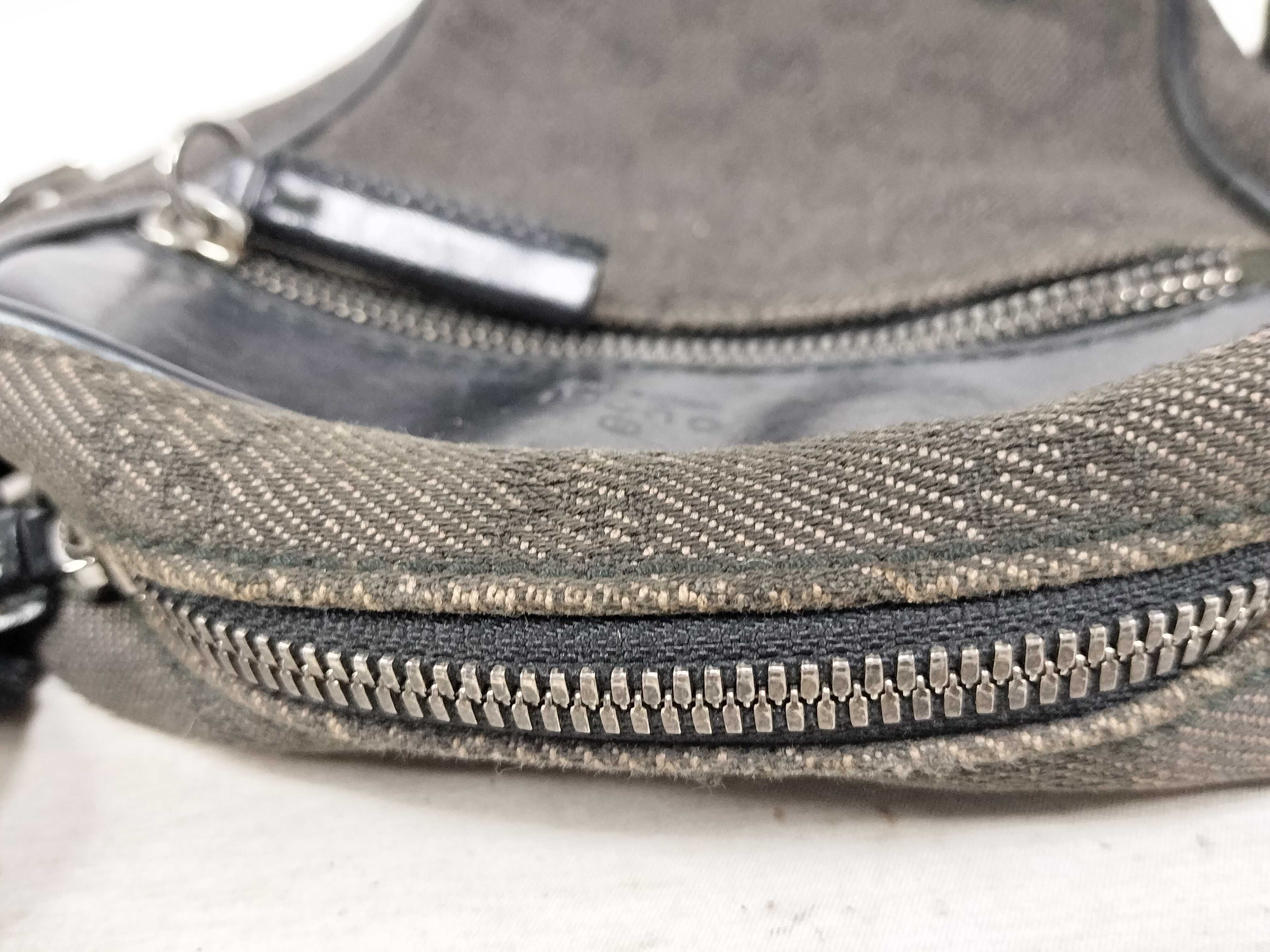 GG Canvas Shoulder Bag 101680 (Gucci GG Canvas Logo Embossed) — view 6
