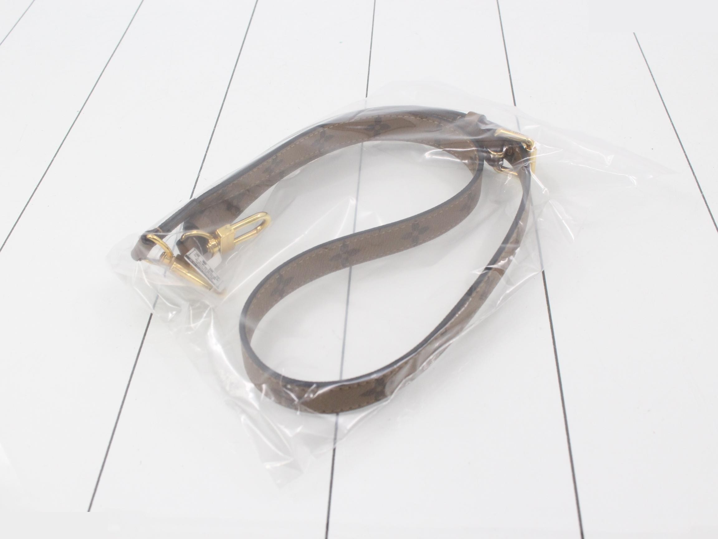 Monogram Reverse Pochette Metis MM 2-Way Handbag — view 7