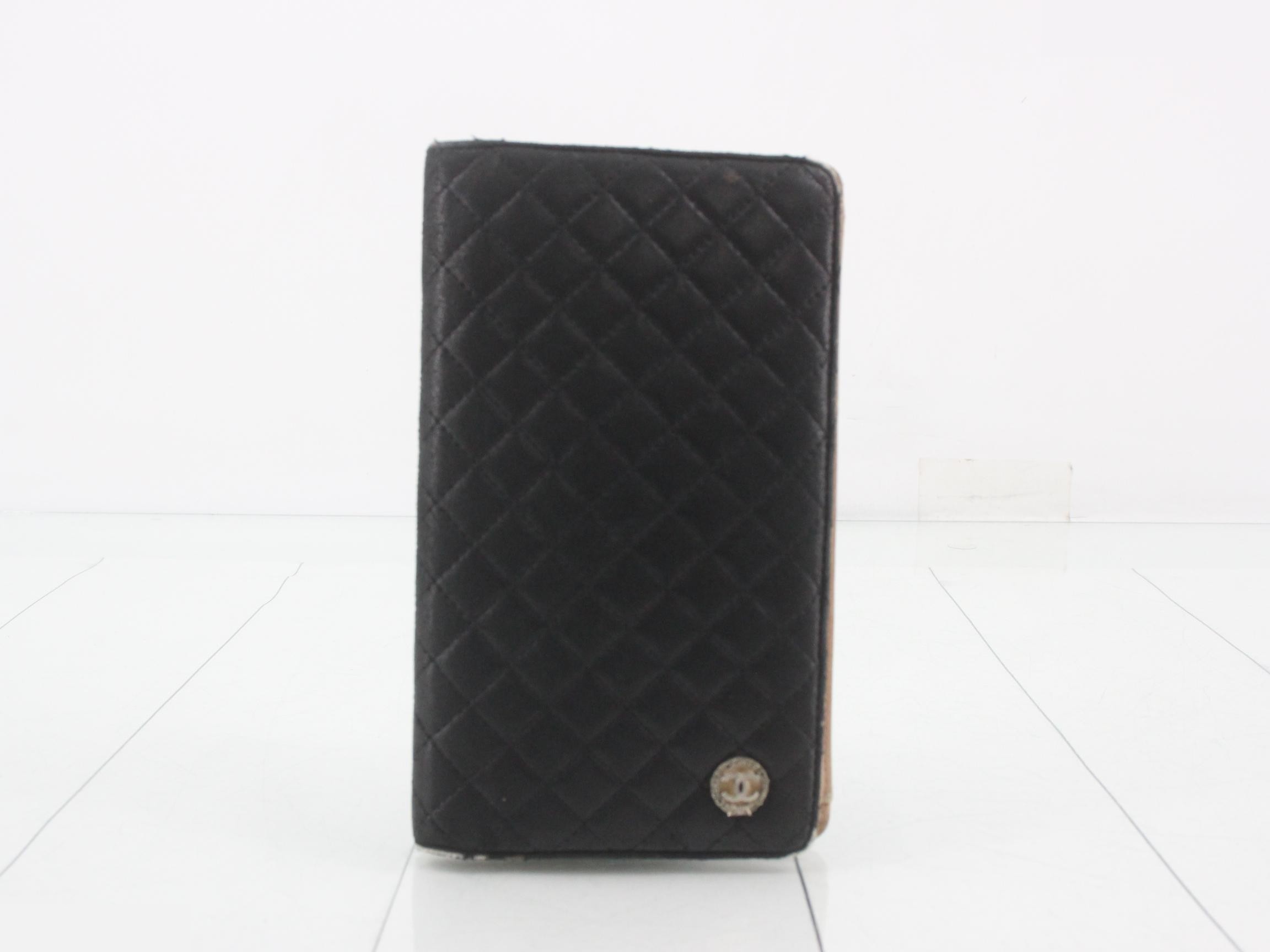 Matelassé Coco Mark Bi-fold Long Wallet