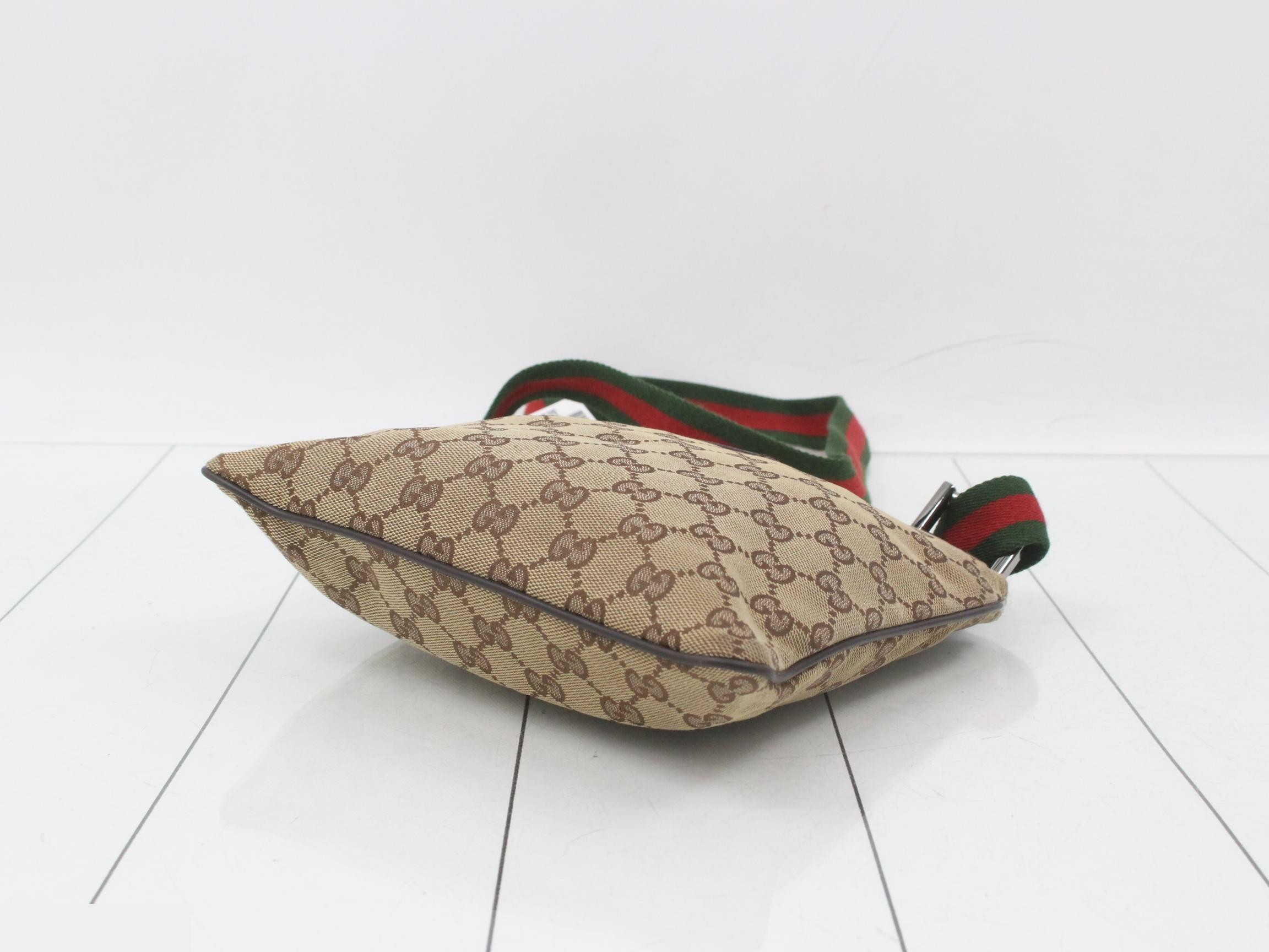 GG Canvas Shoulder Bag — view 6