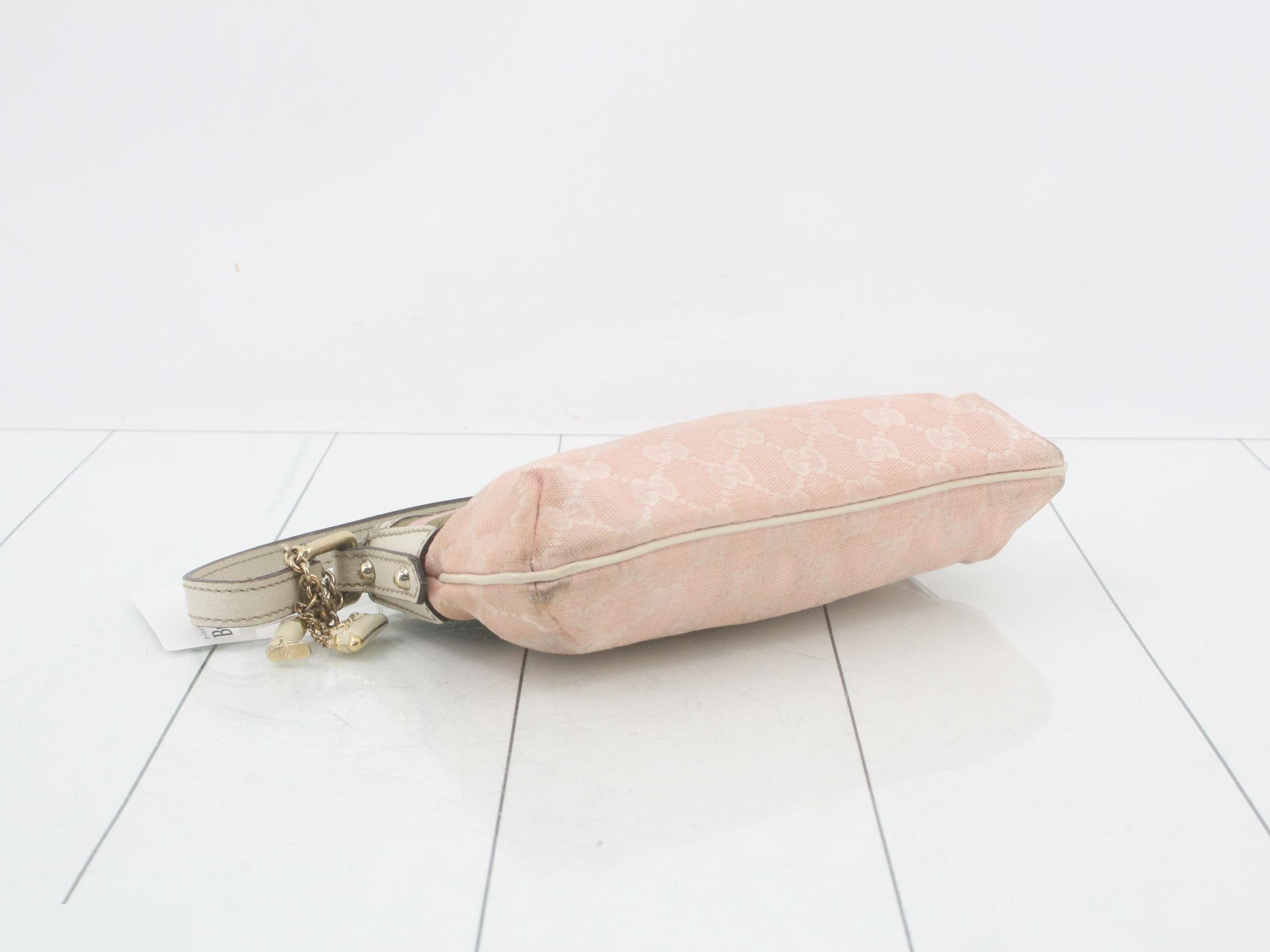 GG Canvas (Bag) - Handbag 145970 - Accessory Pouch - GG Pattern — view 5