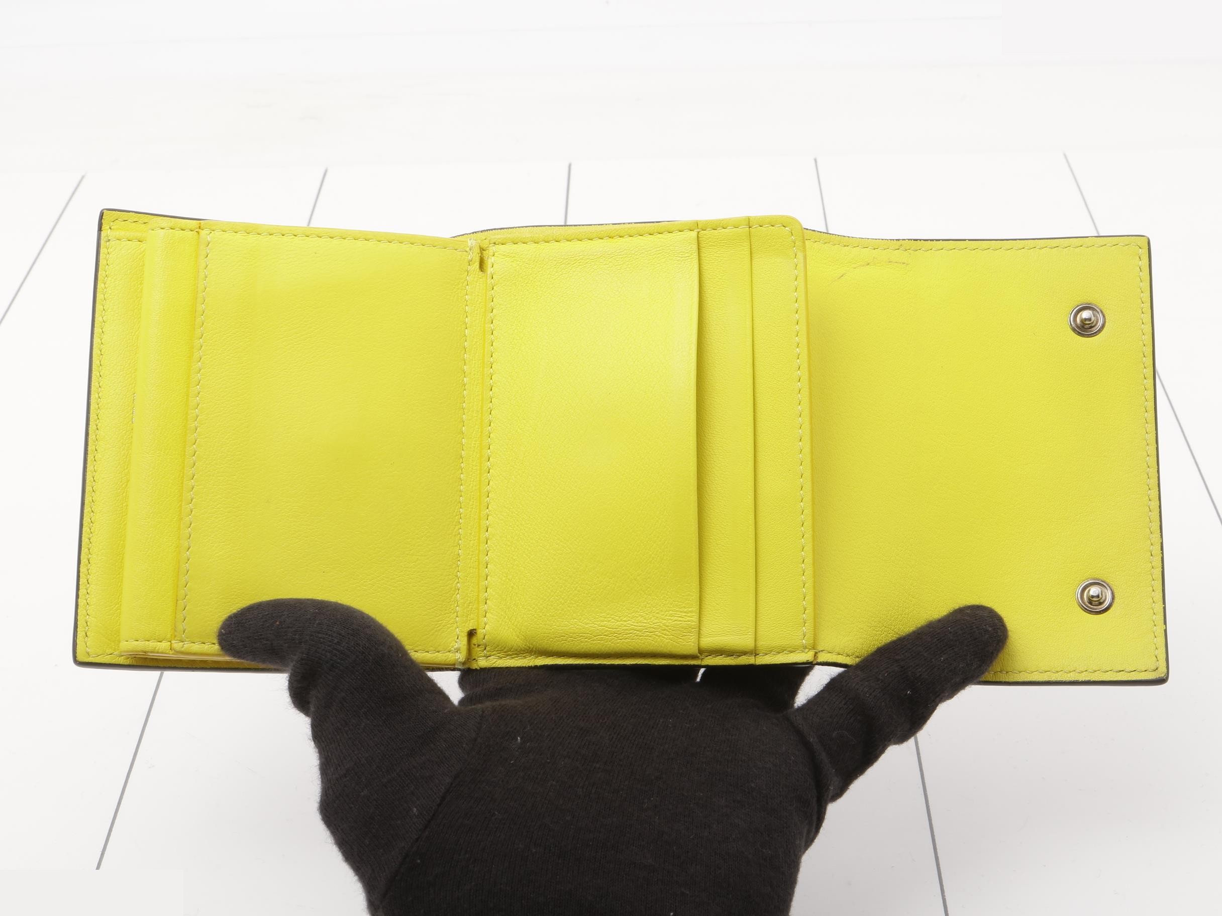 Tri-fold wallet, beige/yellow — view 4