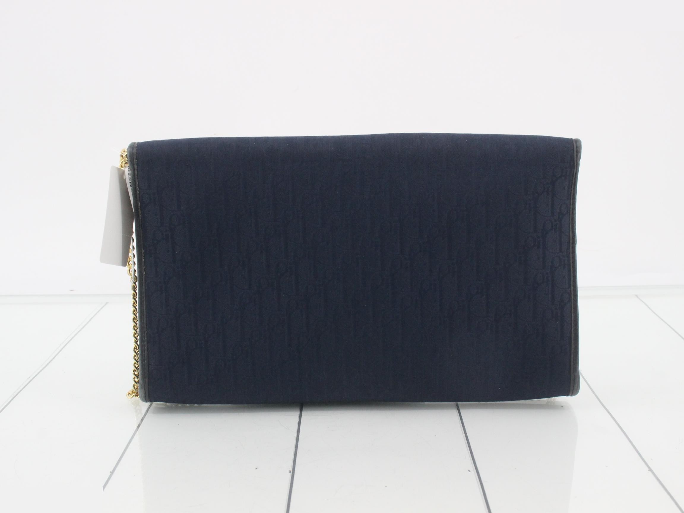 handbag — view 2