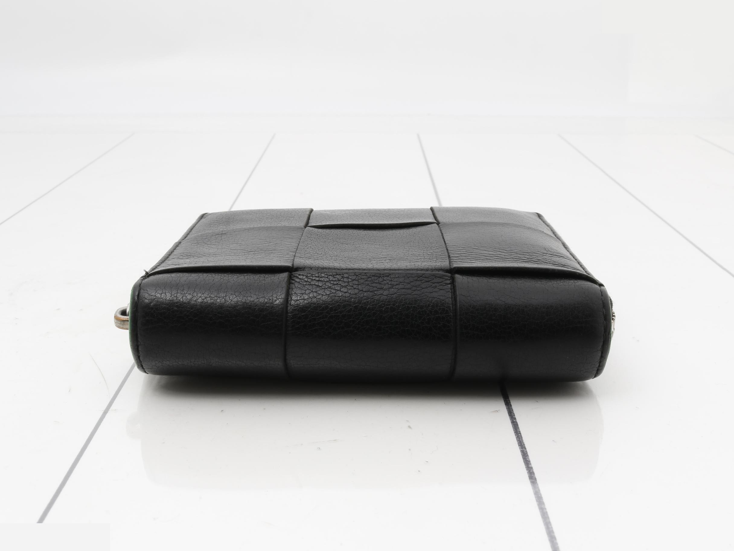 Intrecciato Cassette Round Zipper Bi-fold Wallet — view 3