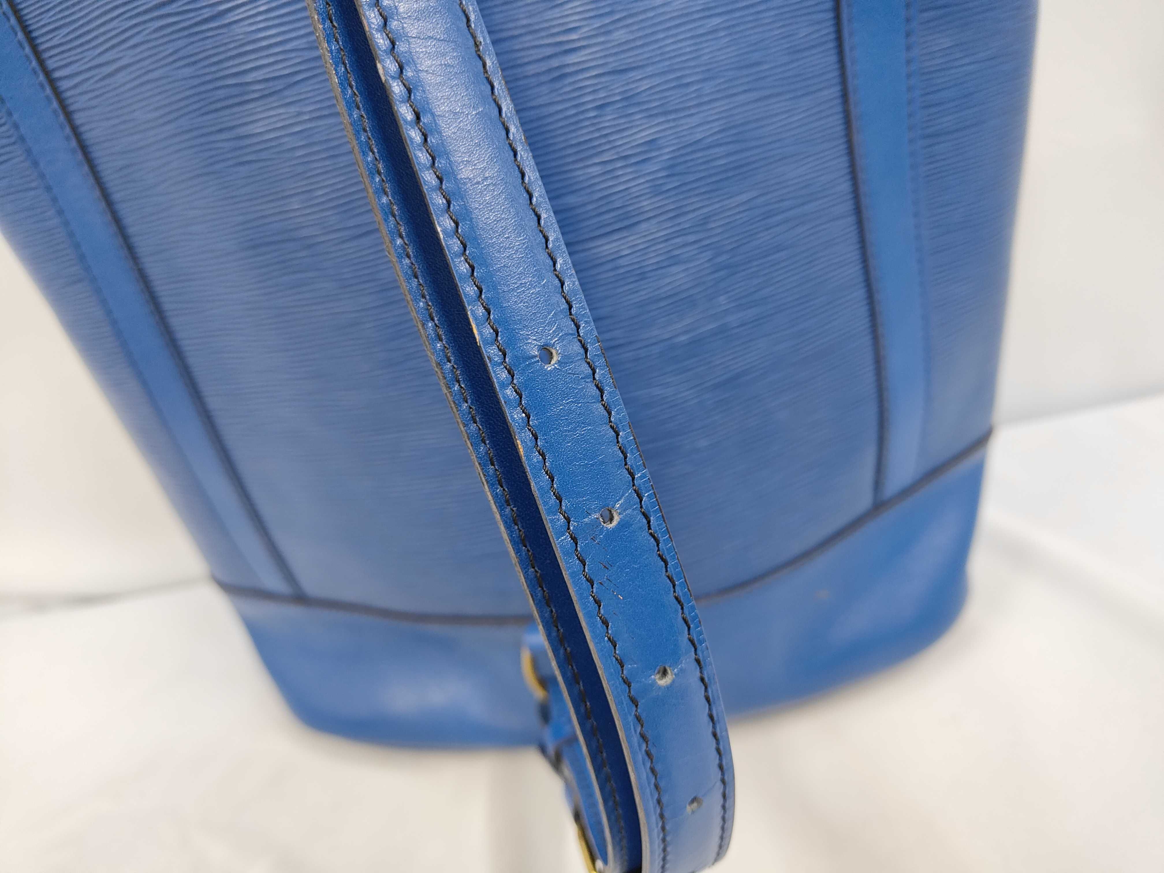 Epi Grand Marceau Shoulder Bag — view 4