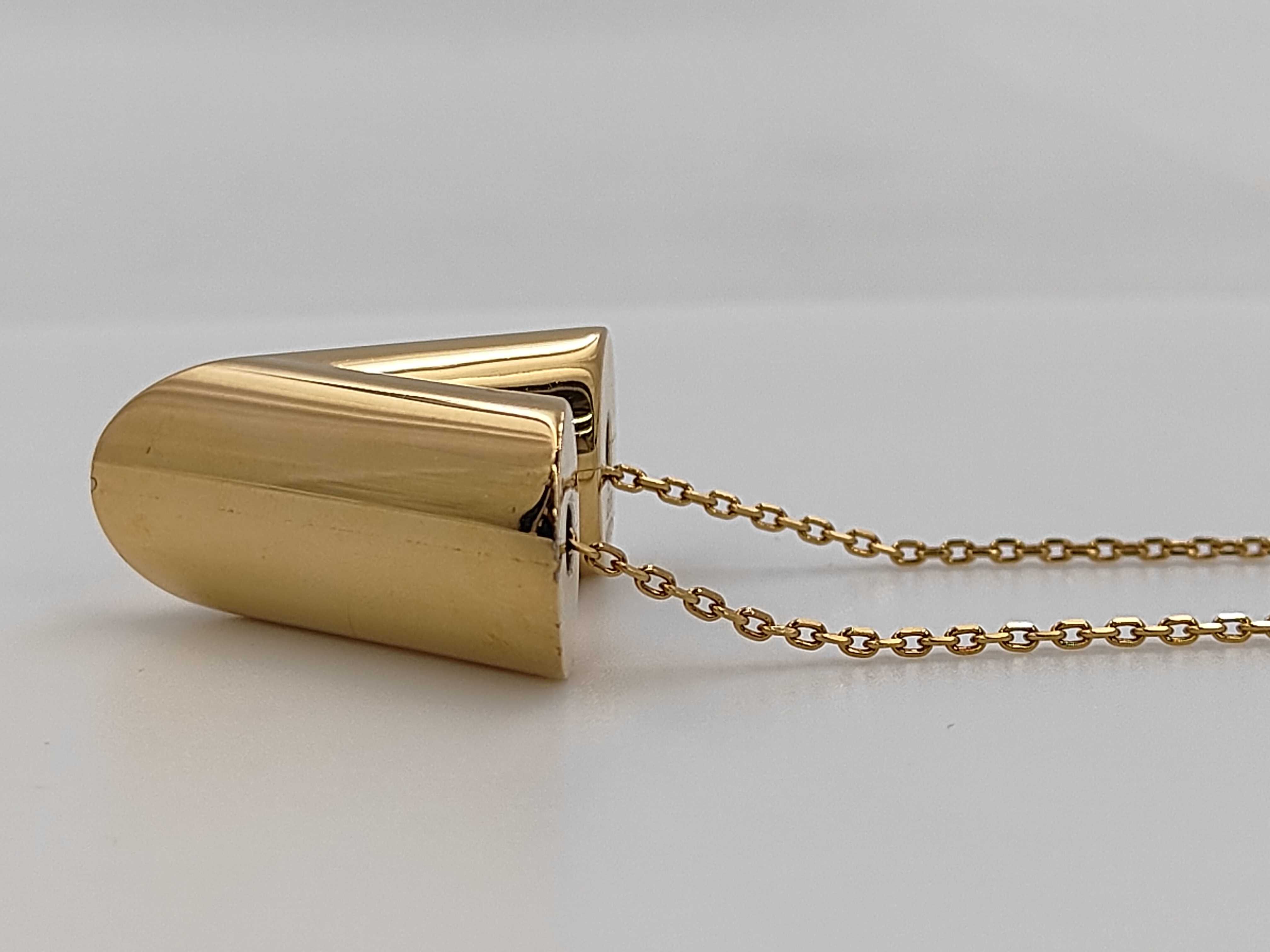 Large Essential V 20.5g Necklace — view 3
