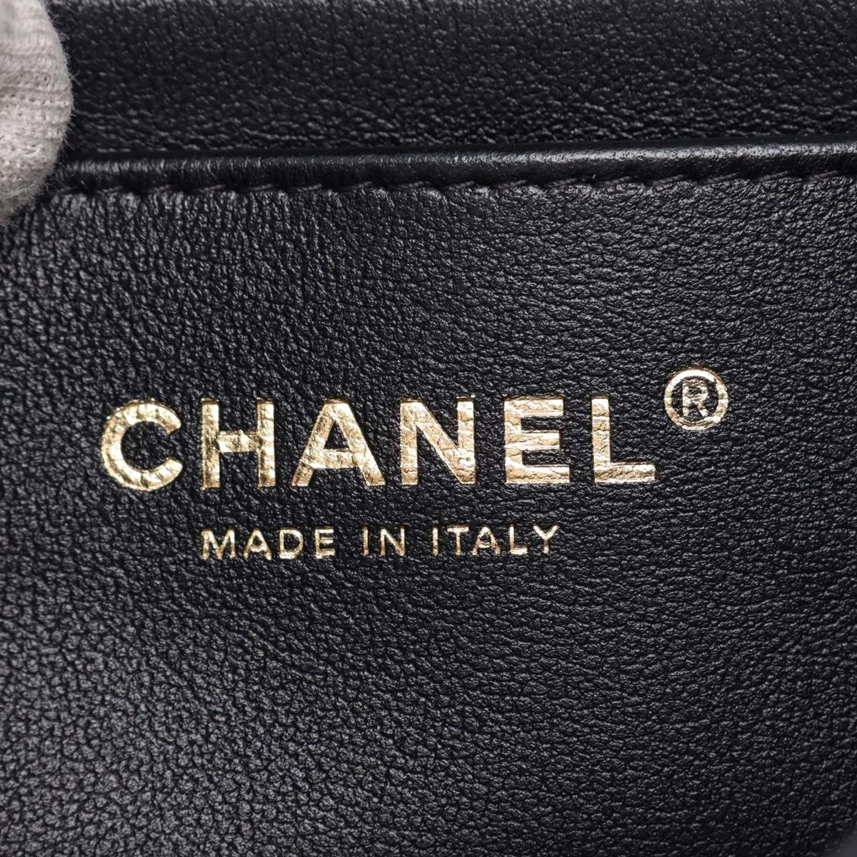 [Individually packaged] Chanel Mini Matelassé 20 Lambskin Single Flap Single Chain Bag, Black with Gold Hardware, U9EH0GLJ, Random Plate, A69900 — view 10