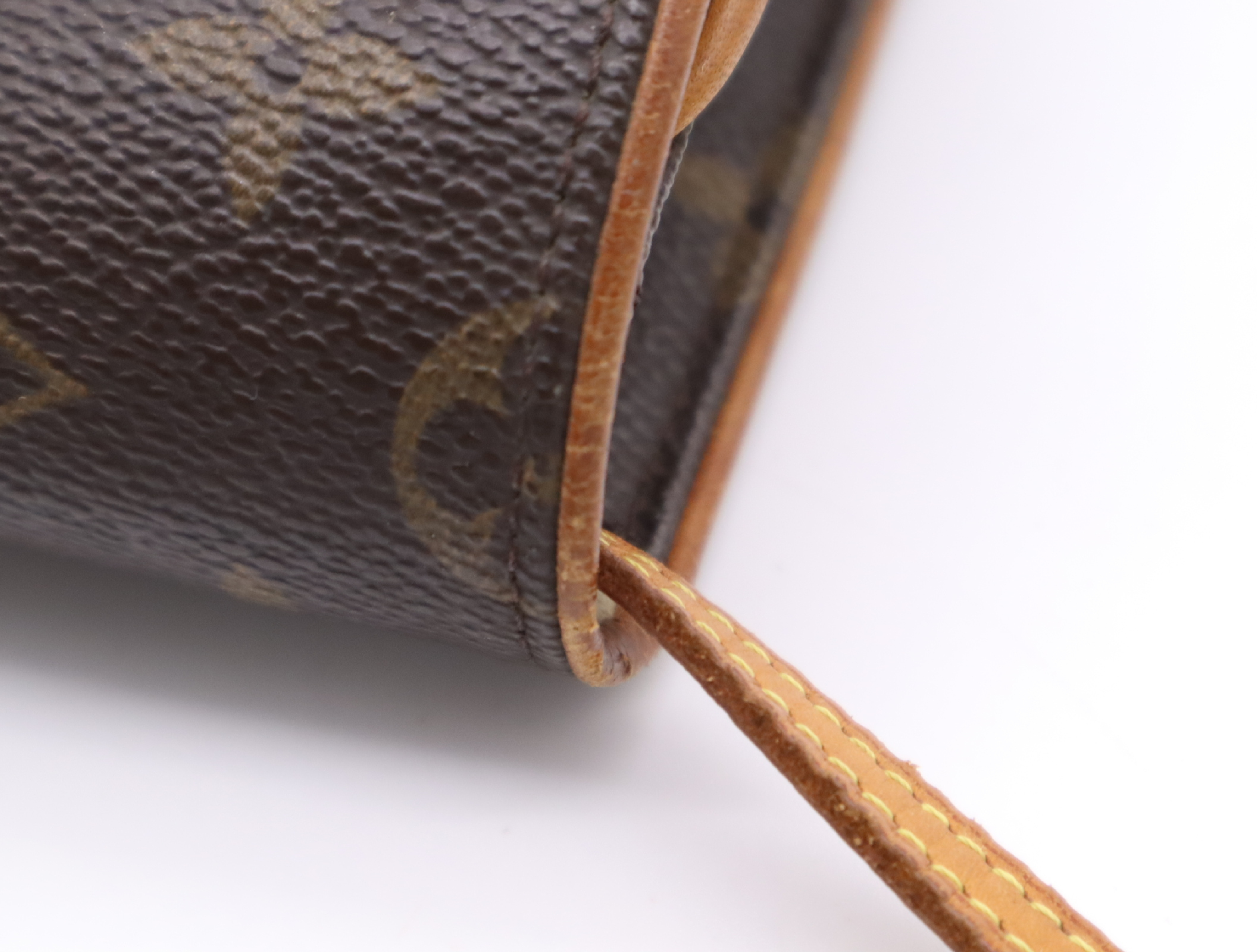 M51852 Monogram Pochette Twin GM with Shoulder Strap Pouch — view 9