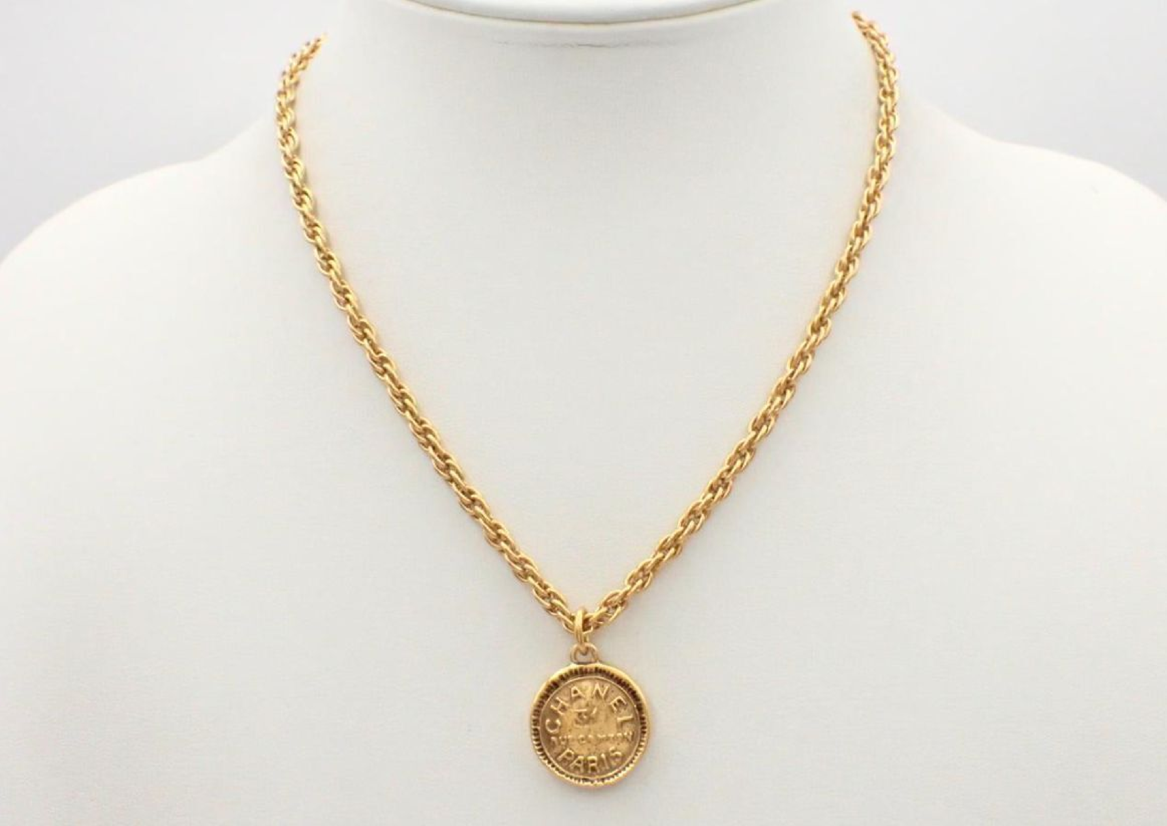 Cambon gold necklace with rice necklace — view 2