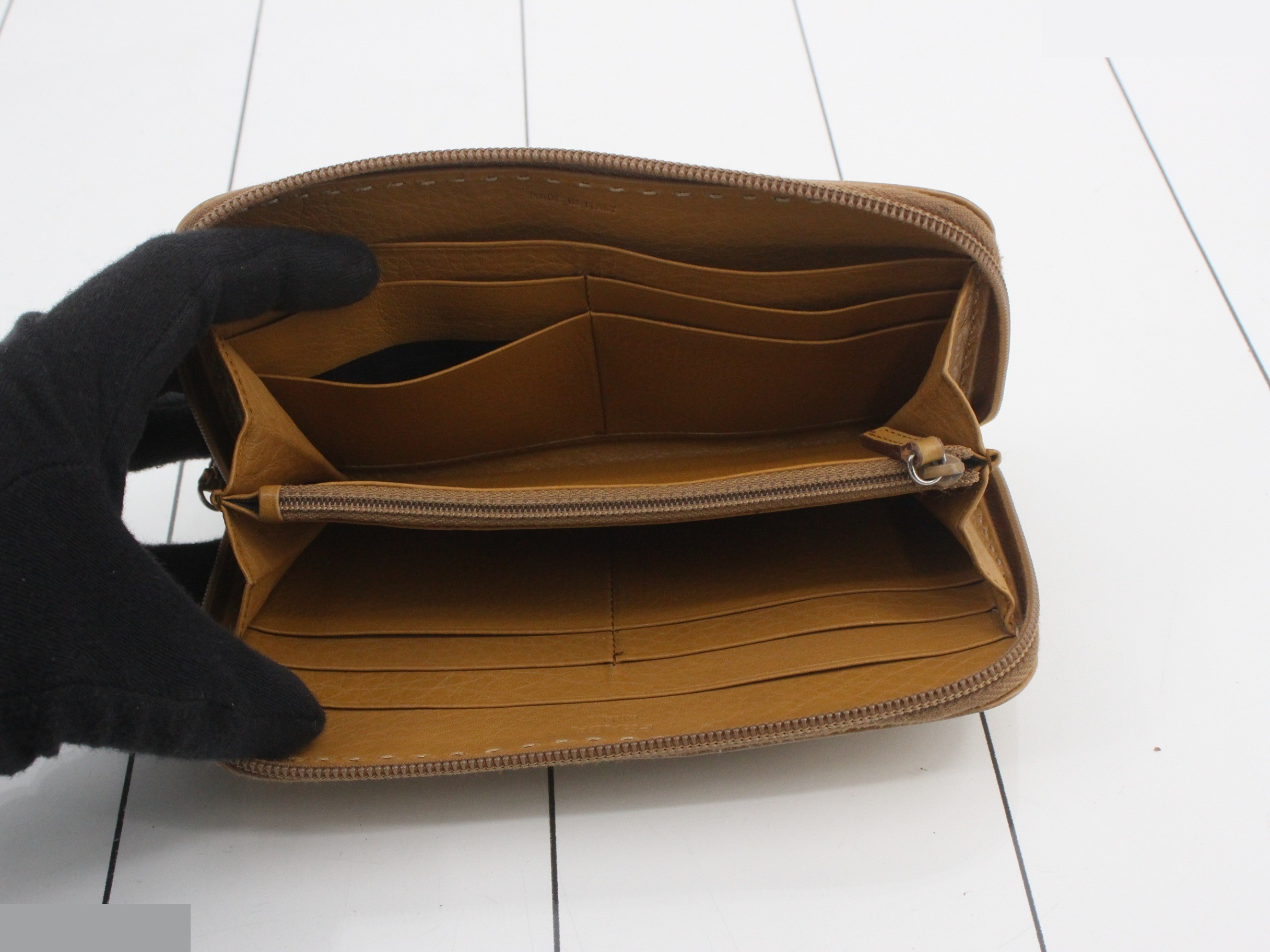 long wallet, leather, vintage — view 4