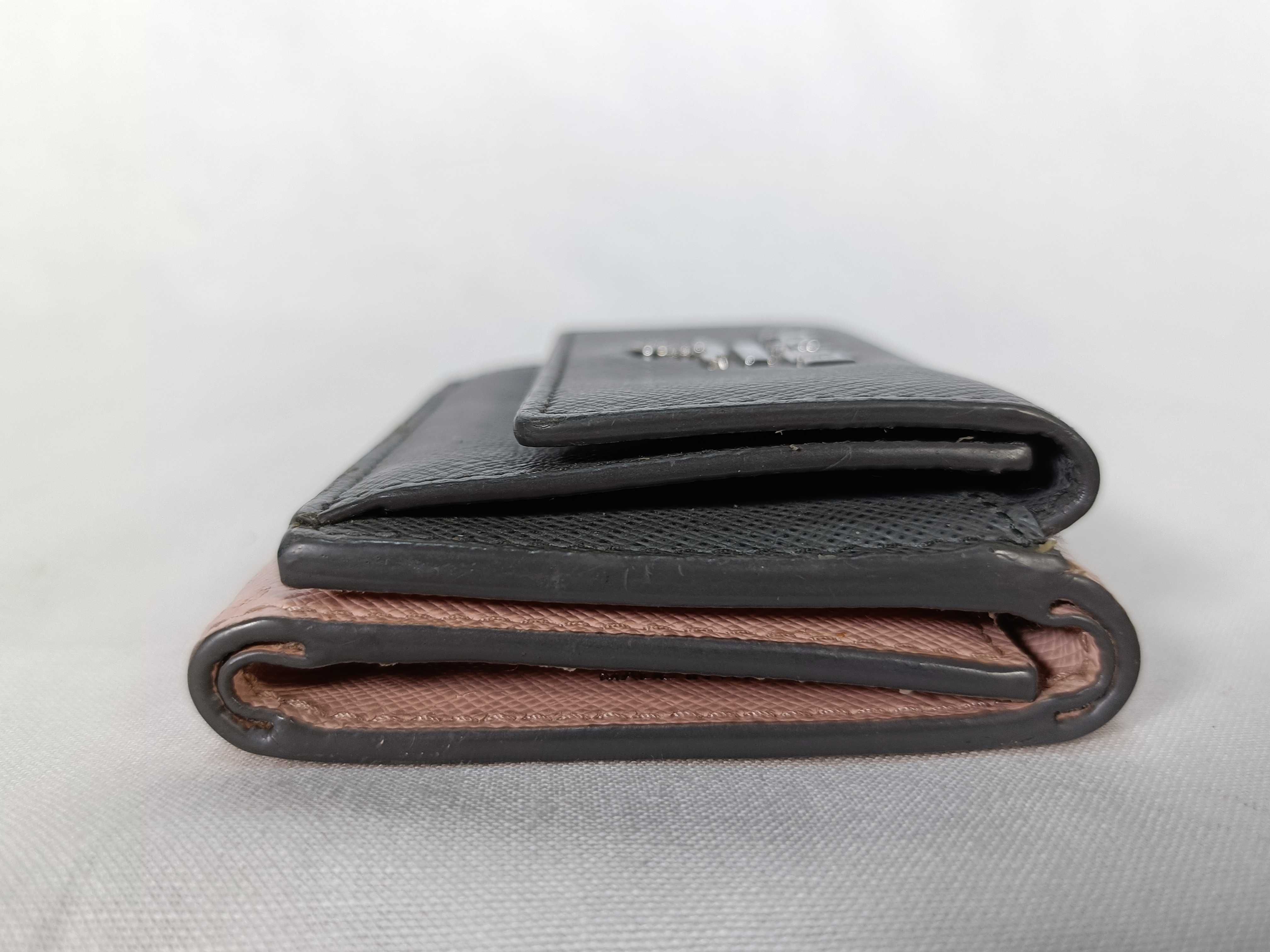 wallet — view 3