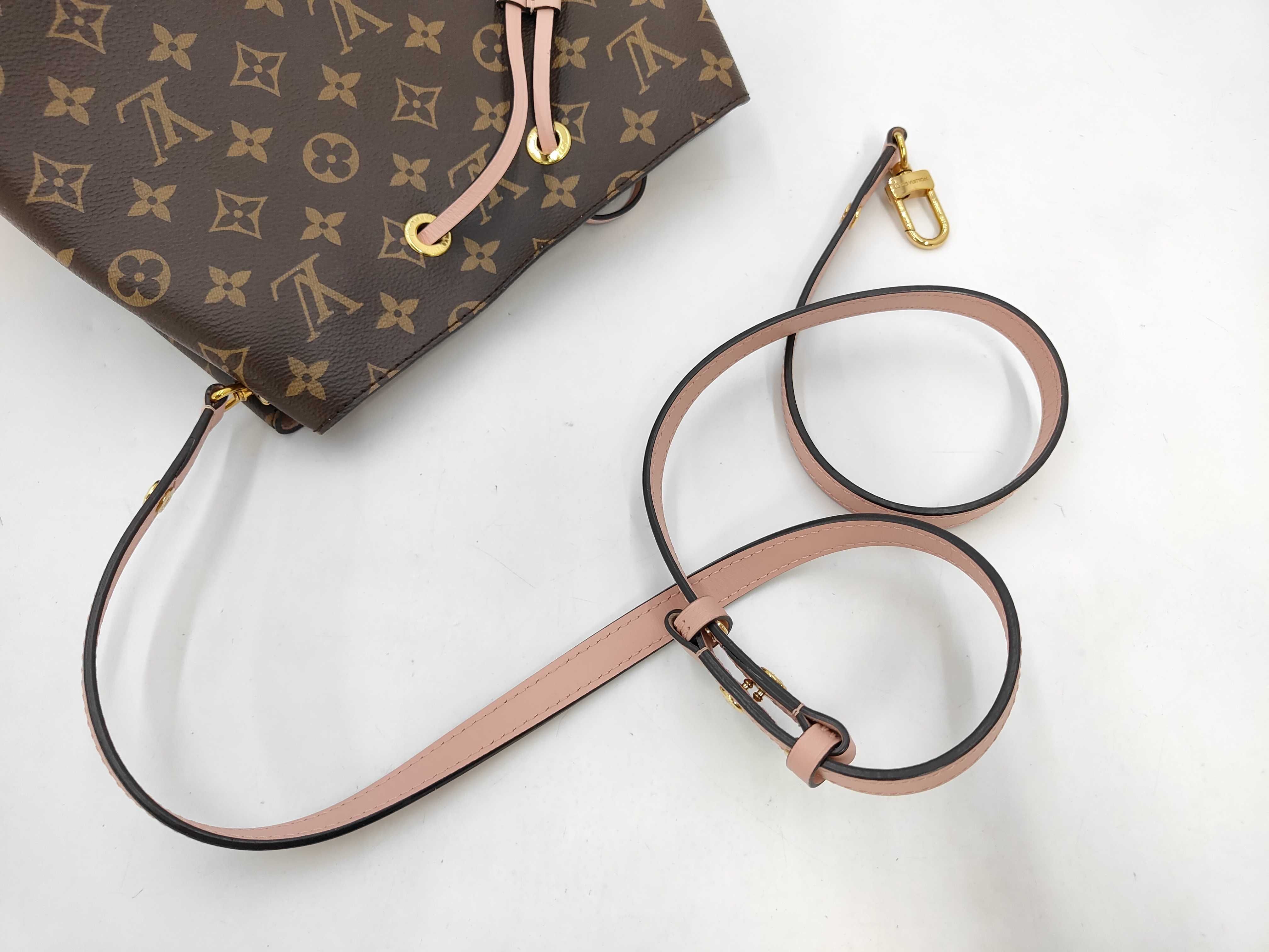 Monogram NeoNoe M44022 Shoulder Bag — view 5