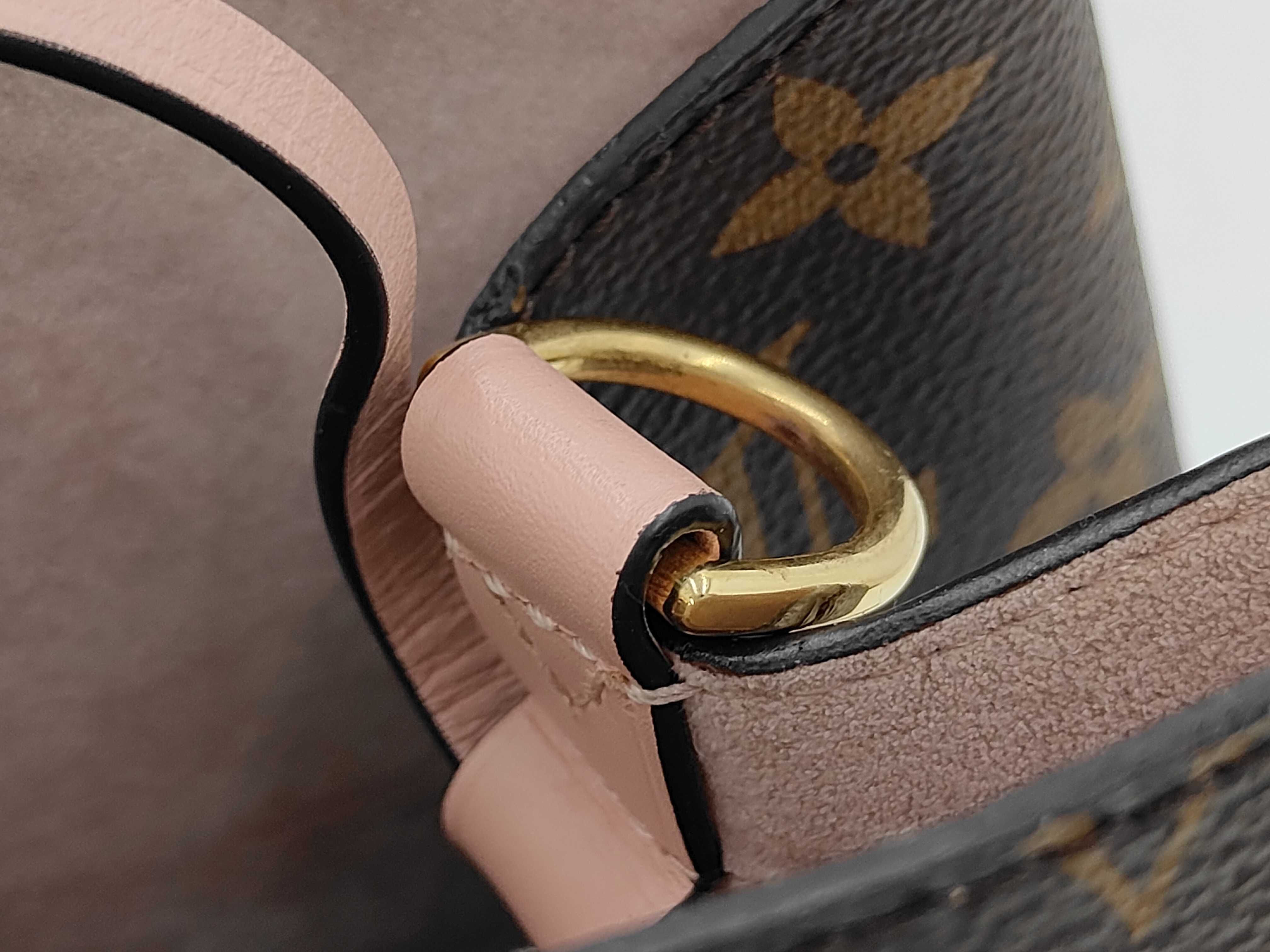 Monogram NeoNoe M44022 Shoulder Bag — view 7