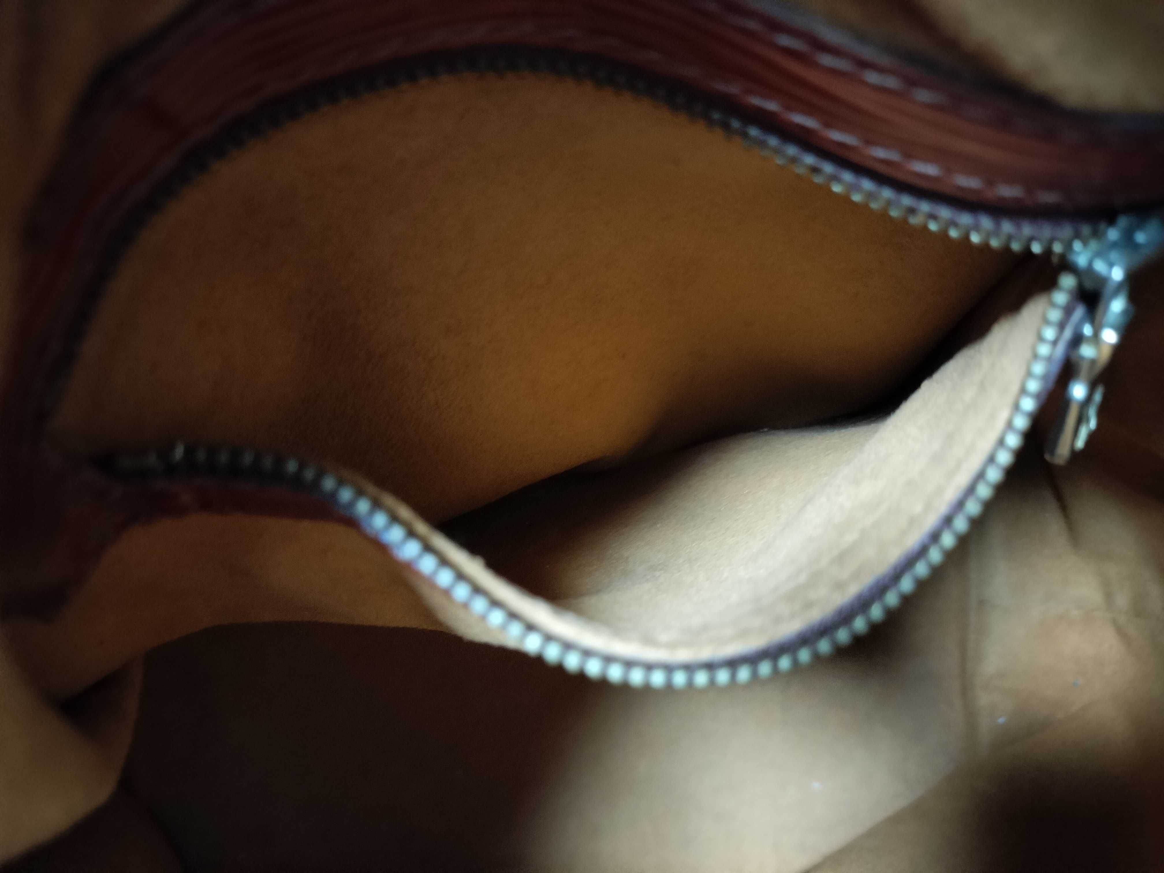 Epi Petit Noé Shoulder Bag — view 11