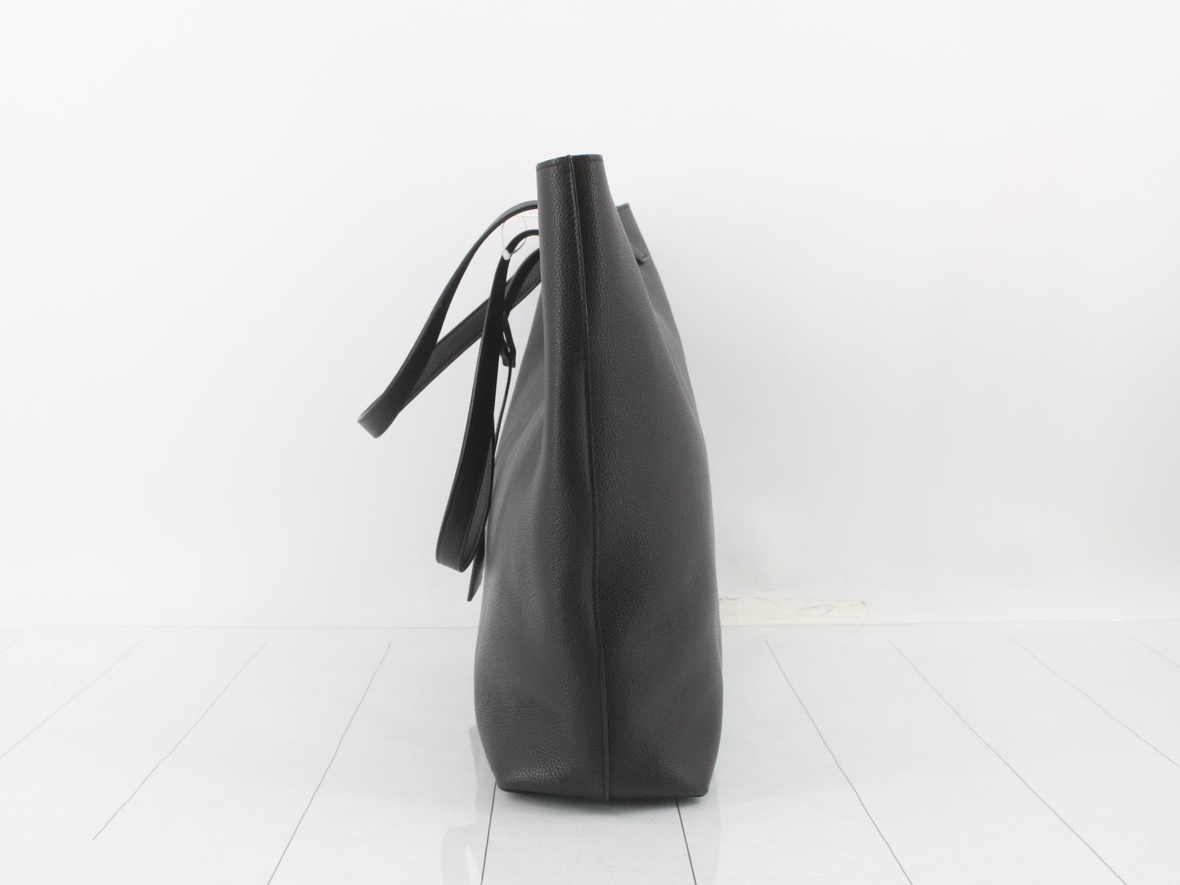 Bold East West Tote Bag — view 3