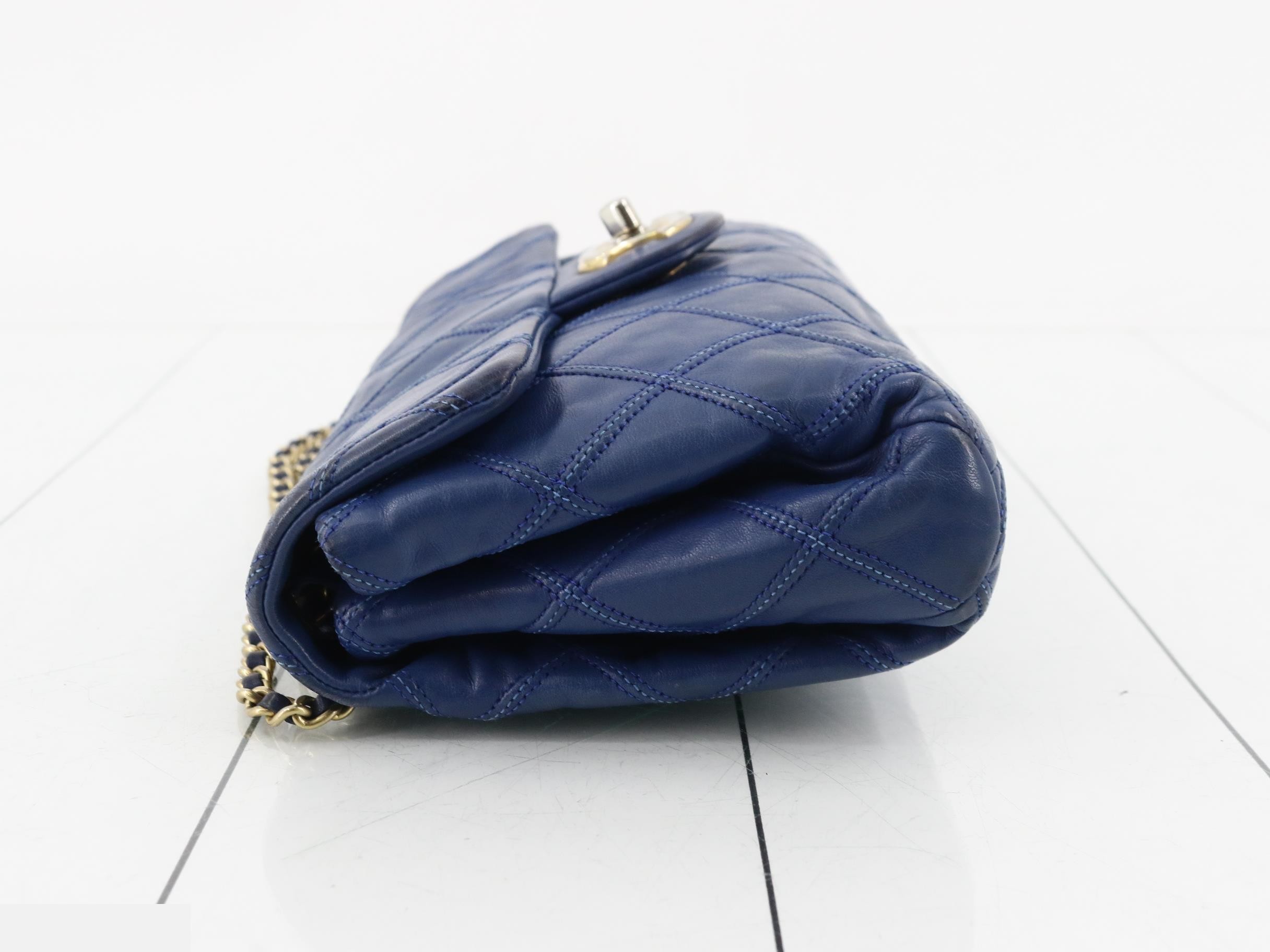 Icon Series (Bags) - Chain Shoulder Bag — view 4