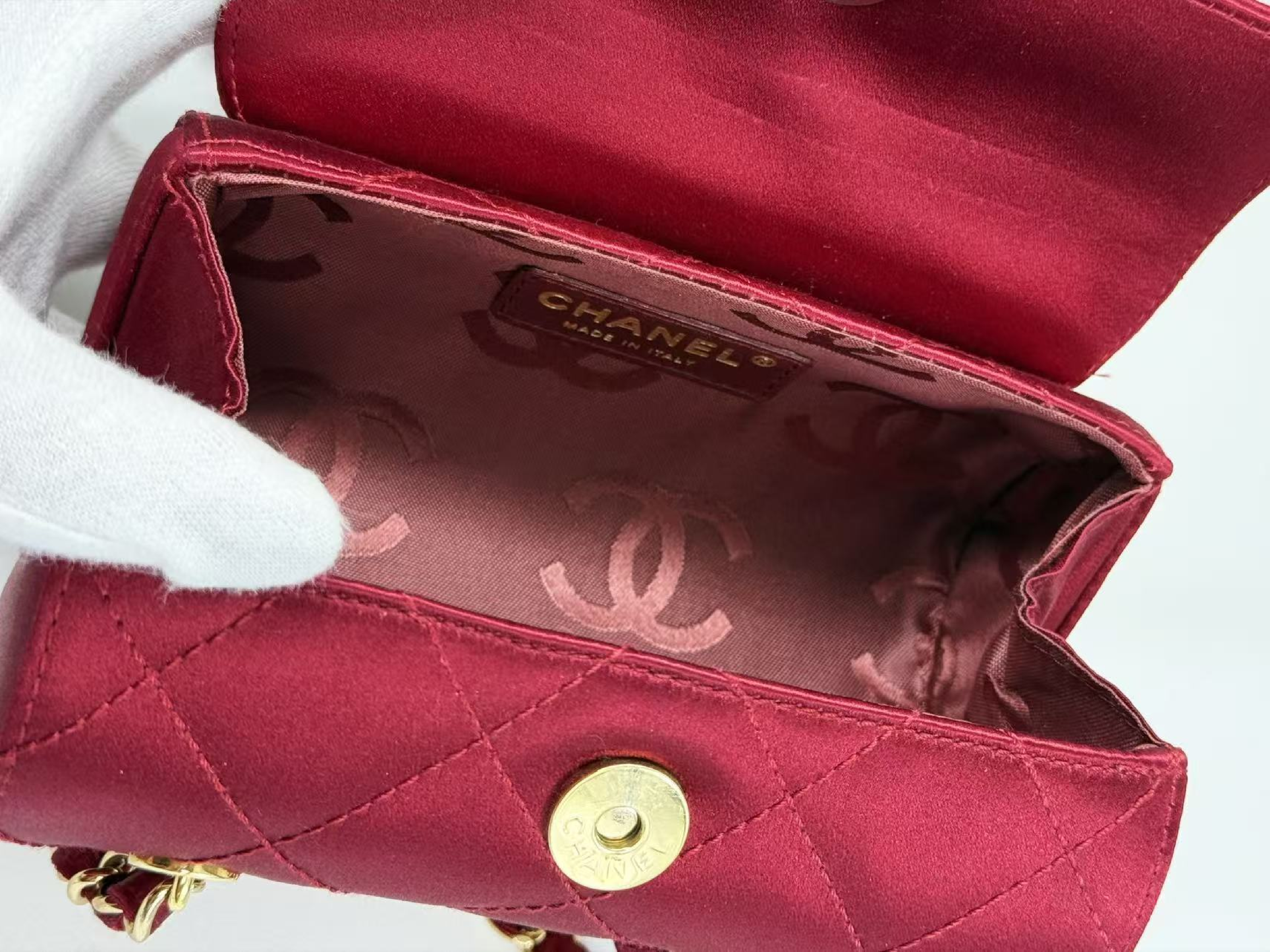 Matelassé Barrel Bag, Satin, Wine Red, Vintage, W16/H8/D8cm (approx.), Serial Number 9-series, [Box, Dust Bag, and Seal Included], Gold Hardware, Shoulder Bag, 9318971 — view 15