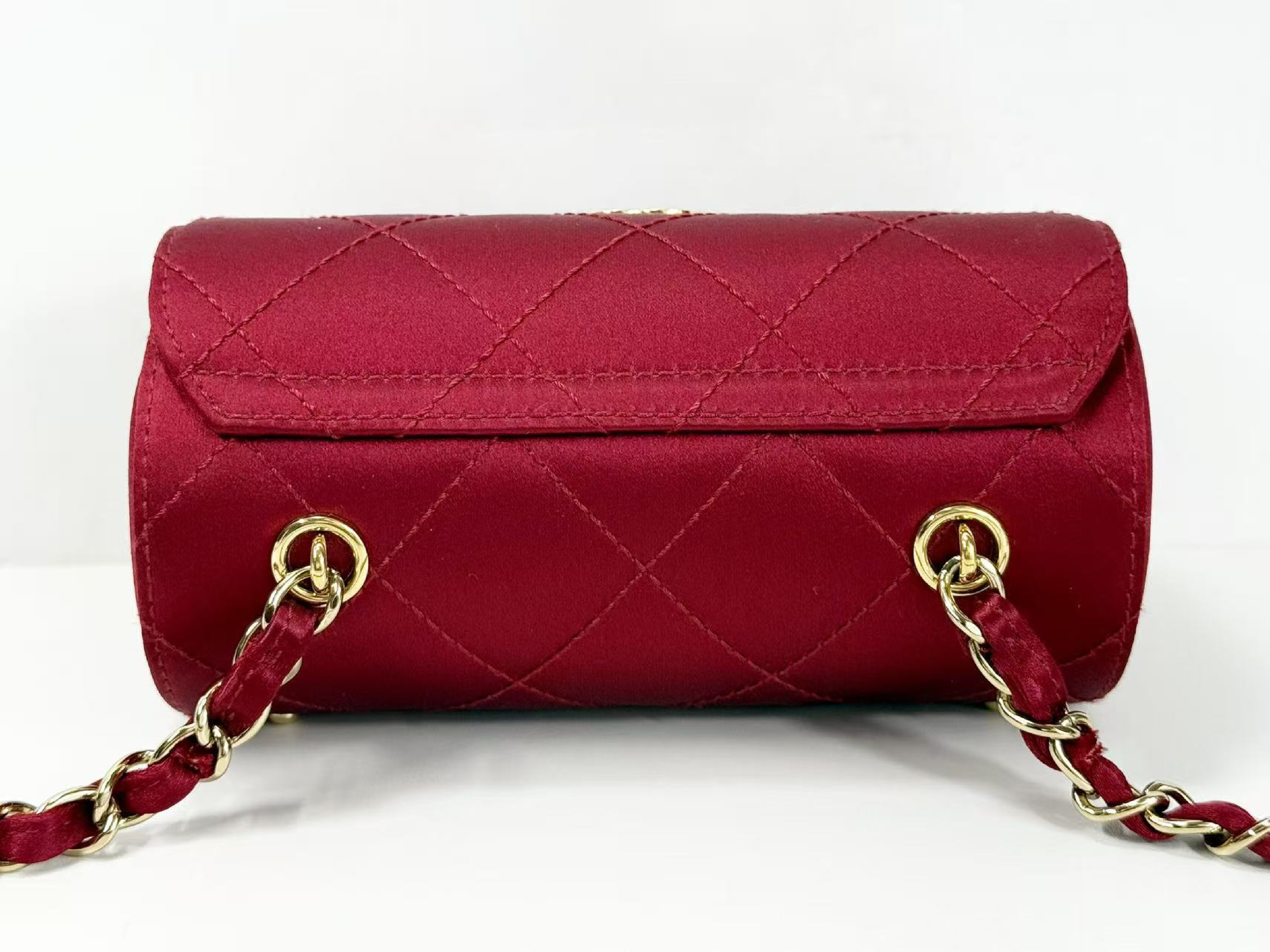 Matelassé Barrel Bag, Satin, Wine Red, Vintage, W16/H8/D8cm (approx.), Serial Number 9-series, [Box, Dust Bag, and Seal Included], Gold Hardware, Shoulder Bag, 9318971 — view 5