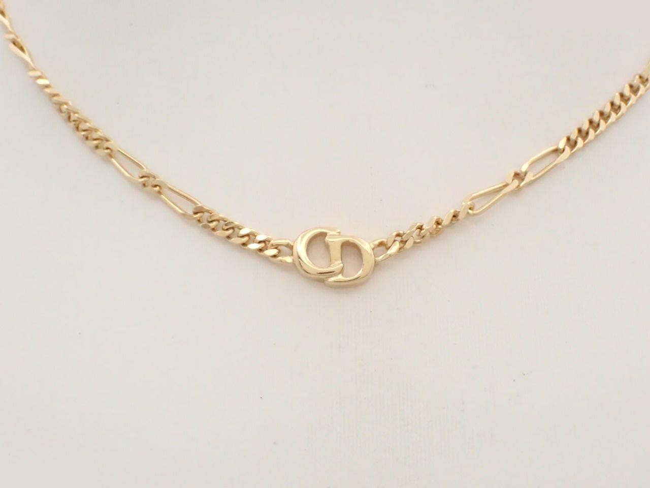 Gold necklace