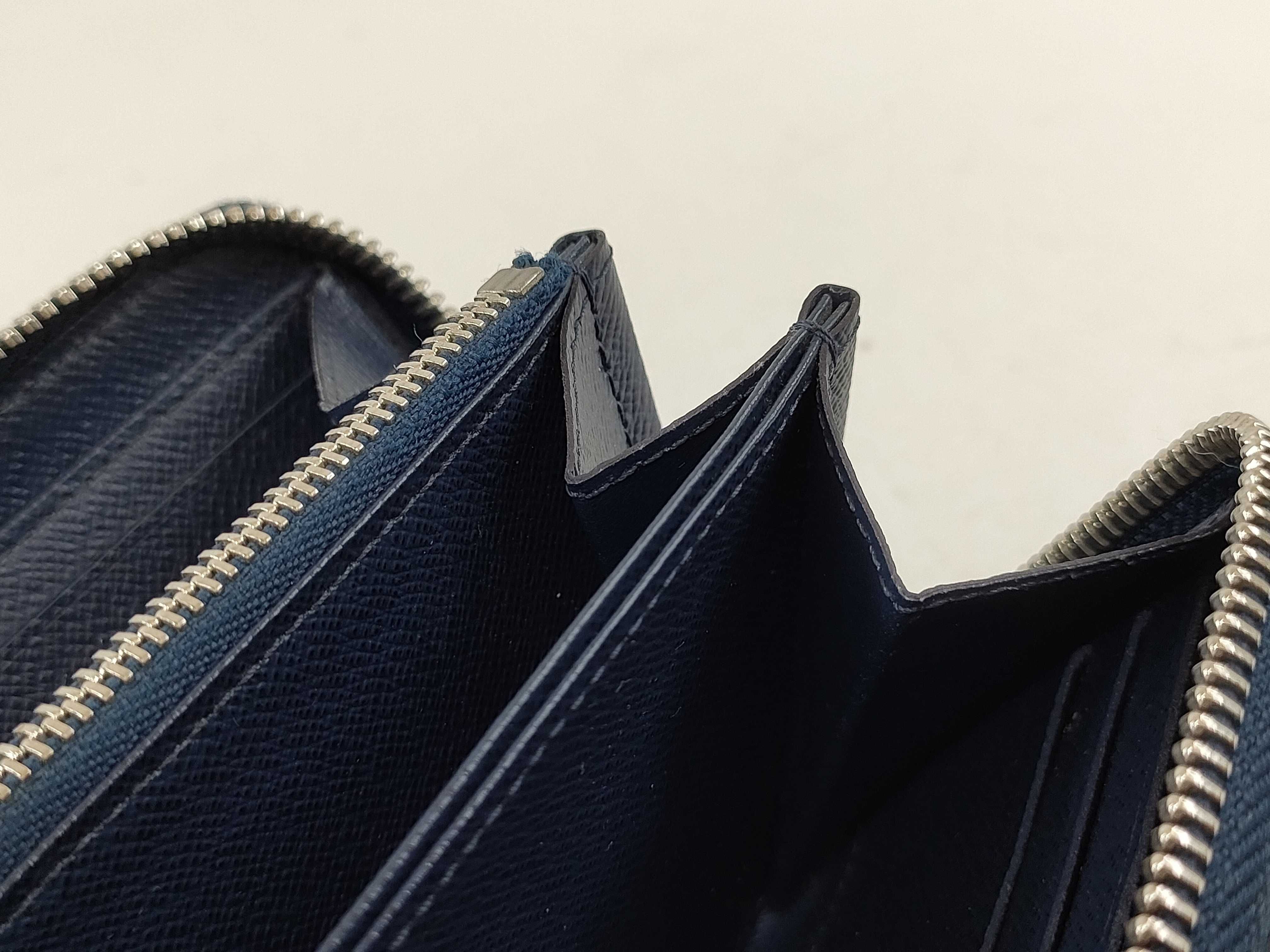 Epi Zippy Wallet Round Zipper Wallet — view 11