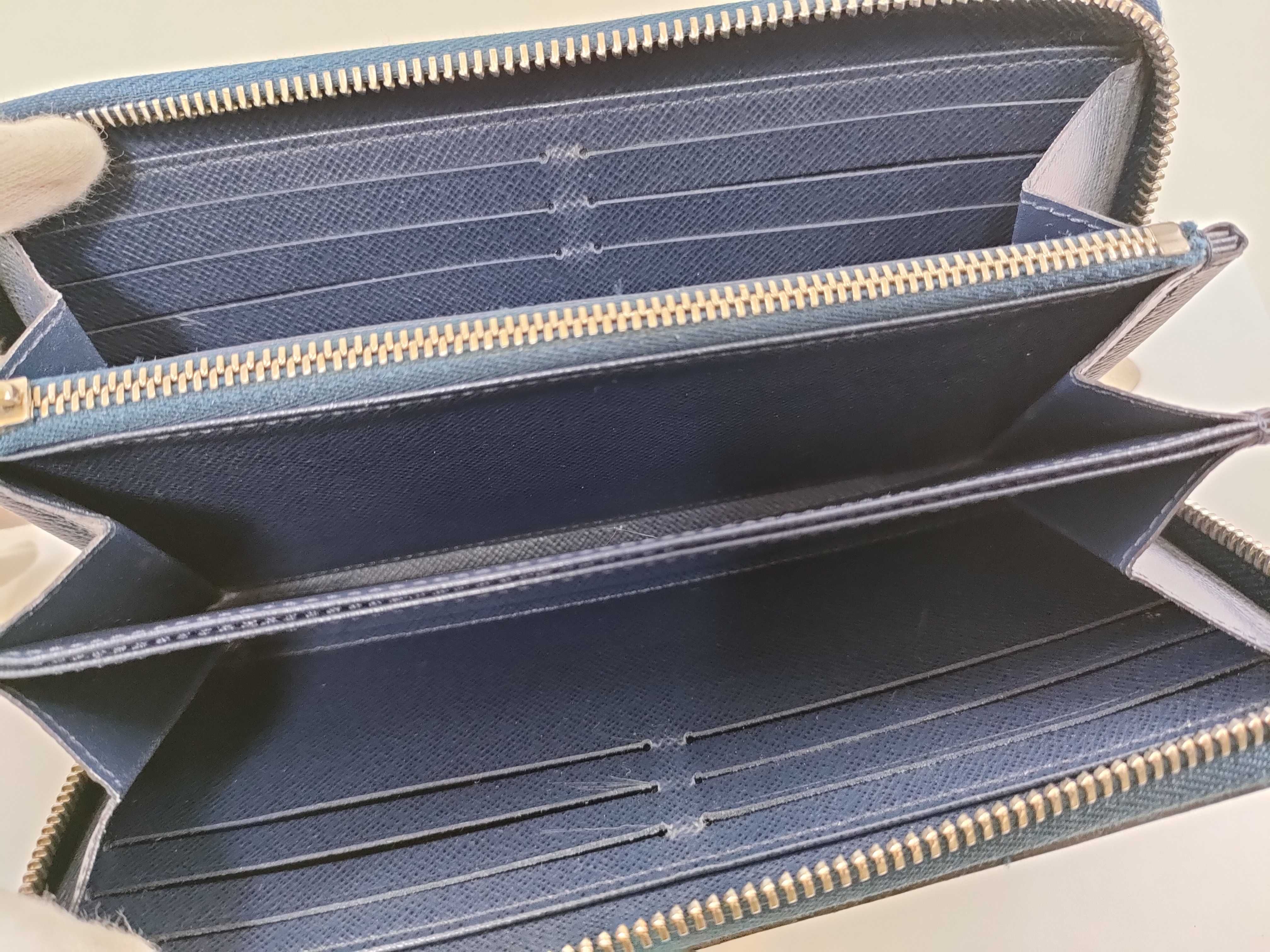 Epi Zippy Wallet Round Zipper Wallet — view 9