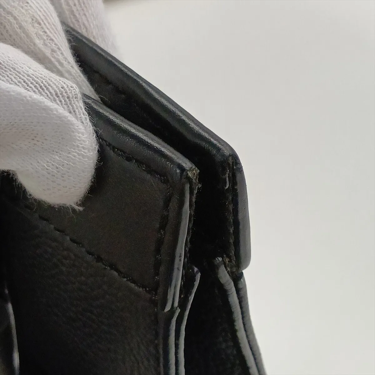 LV Aerogram Messenger Voyage M59329 Black (RFID detected) — view 13