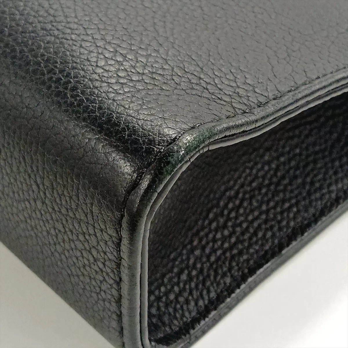 LV Aerogram Messenger Voyage M59329 Black (RFID detected) — view 14