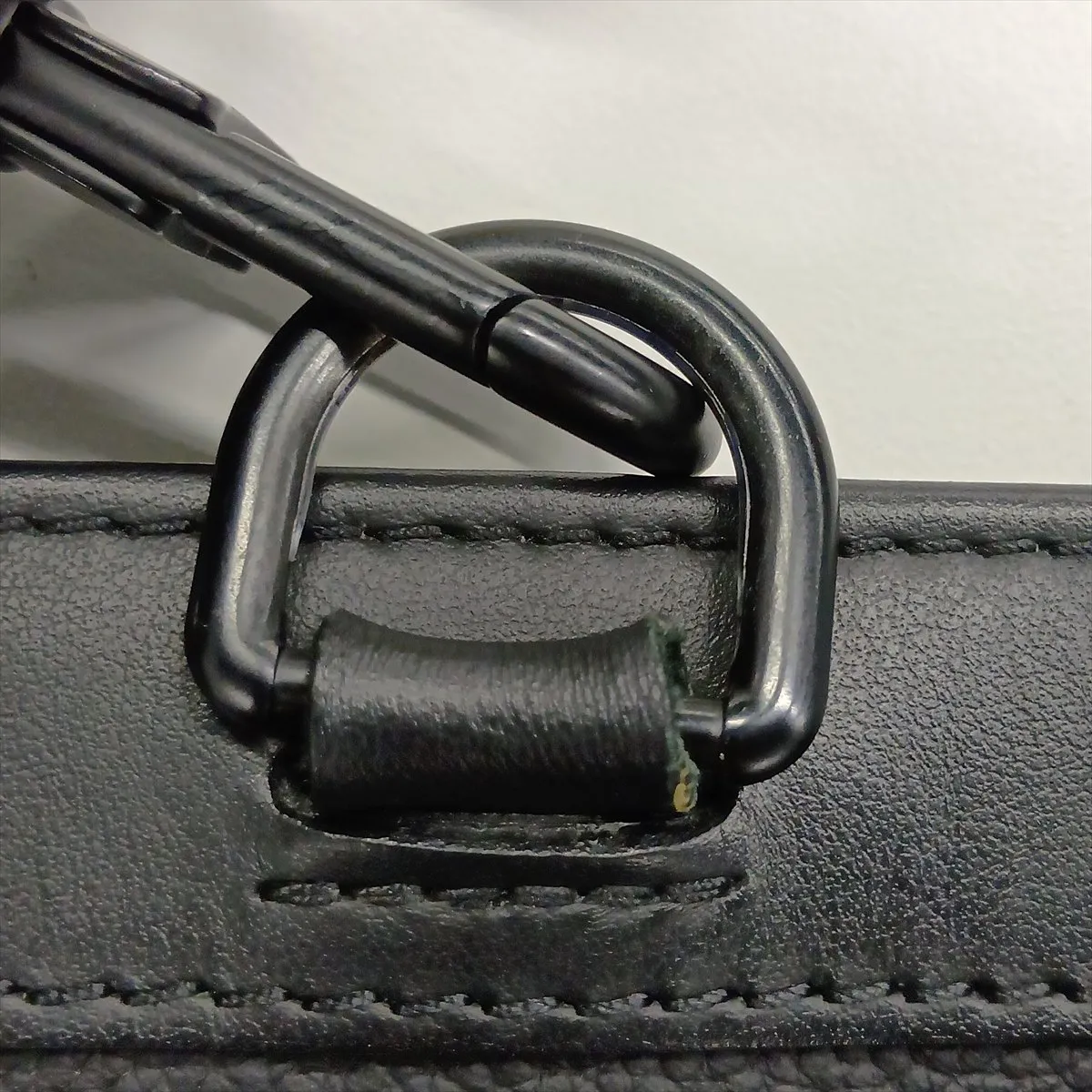 LV Aerogram Messenger Voyage M59329 Black (RFID detected) — view 15