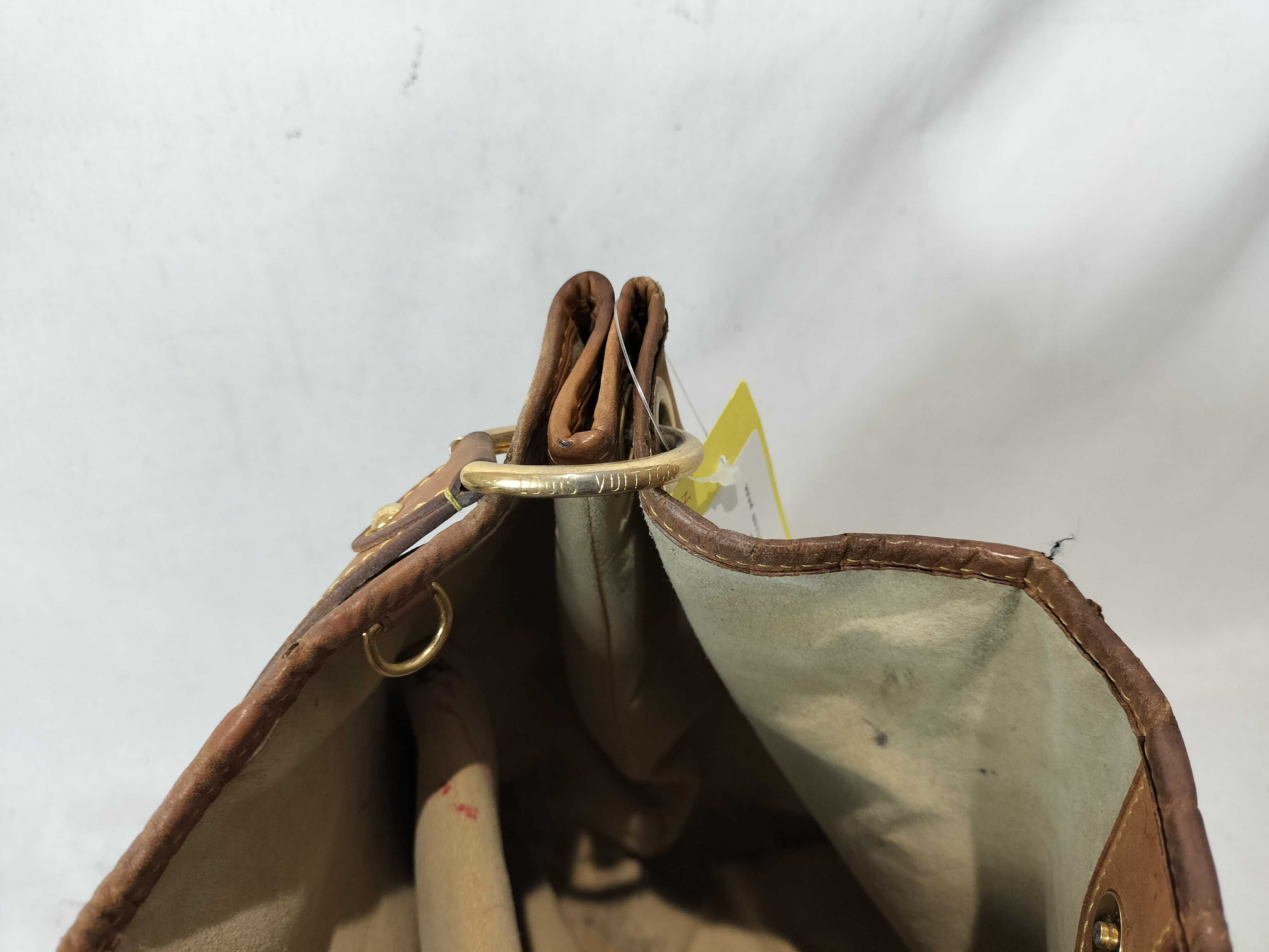 Monogram M56382 Galliera PM Shoulder Bag (Interior stains) — view 11
