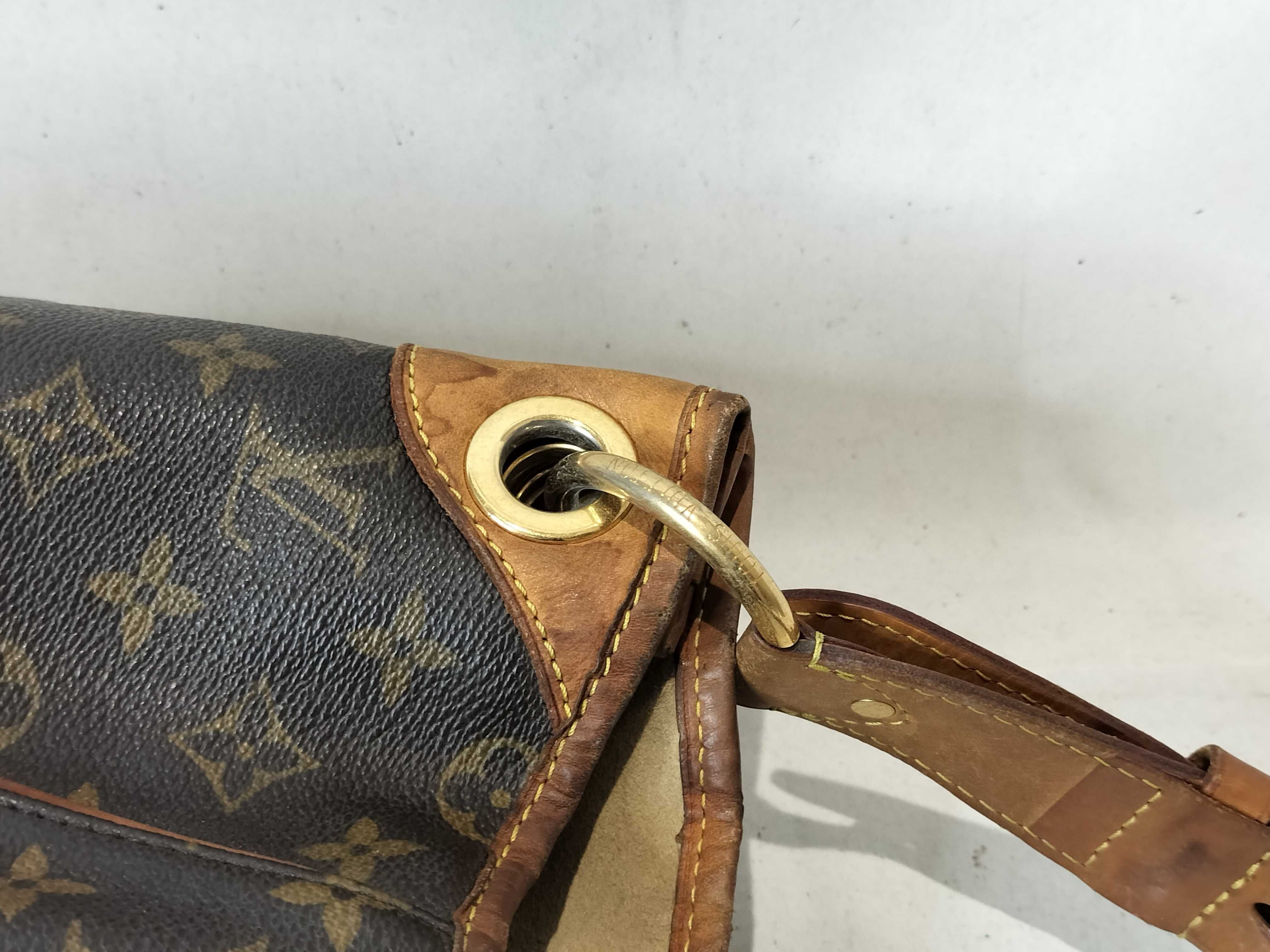 Monogram M56382 Galliera PM Shoulder Bag (Interior stains) — view 6